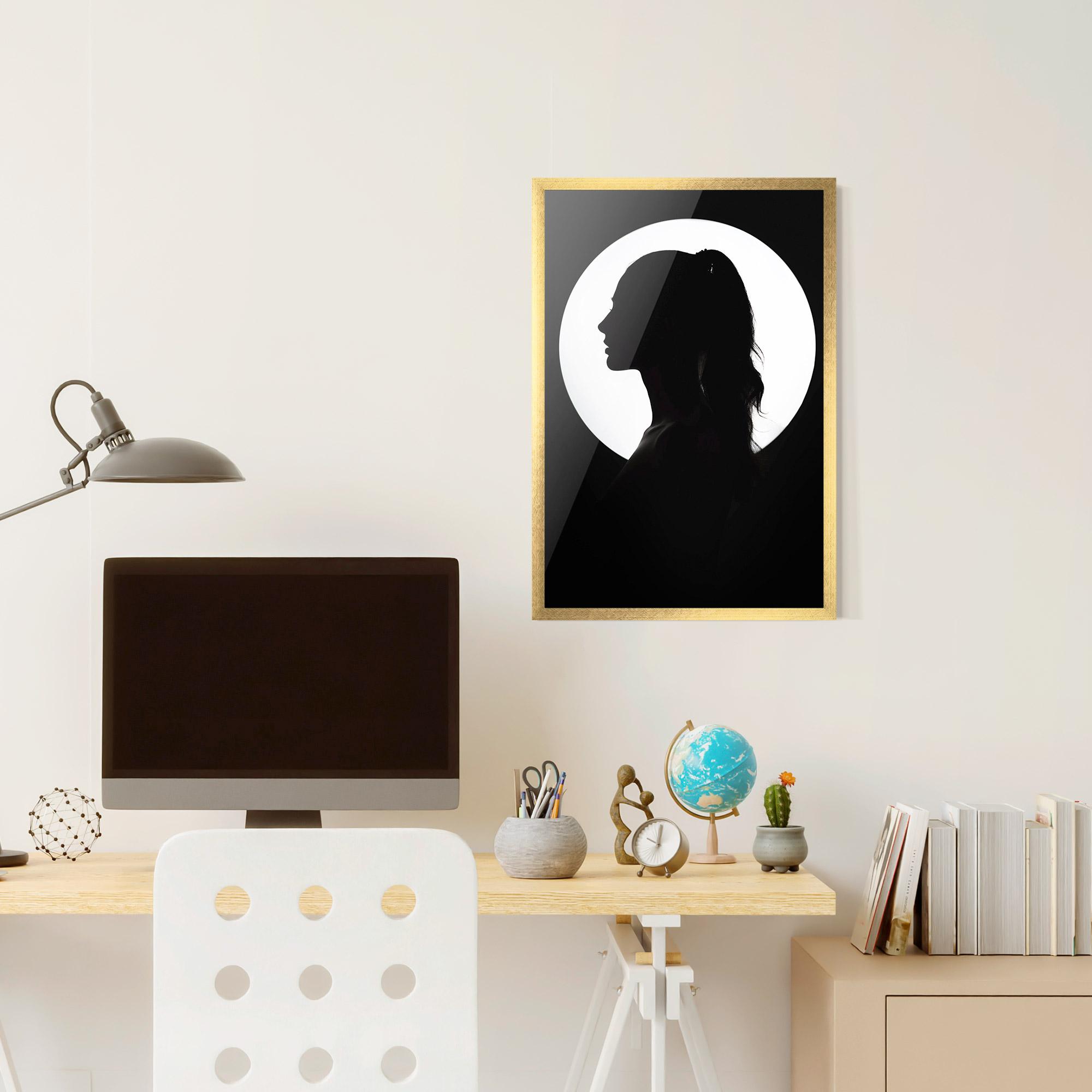 Keretezett Poszter Full Moon Girl mockup 6