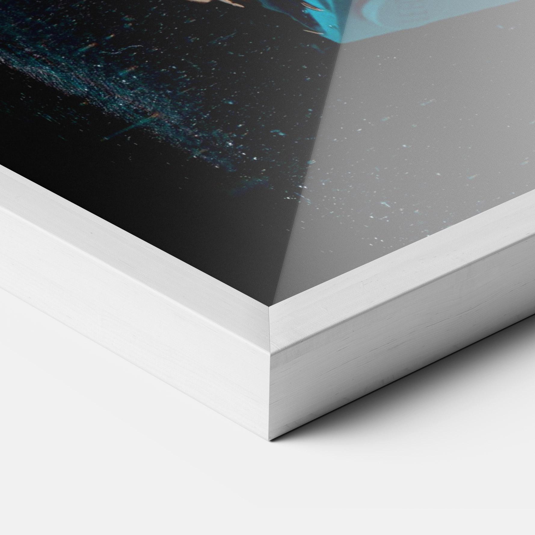 Keretezett Poszter Close Up Splash mockup 3