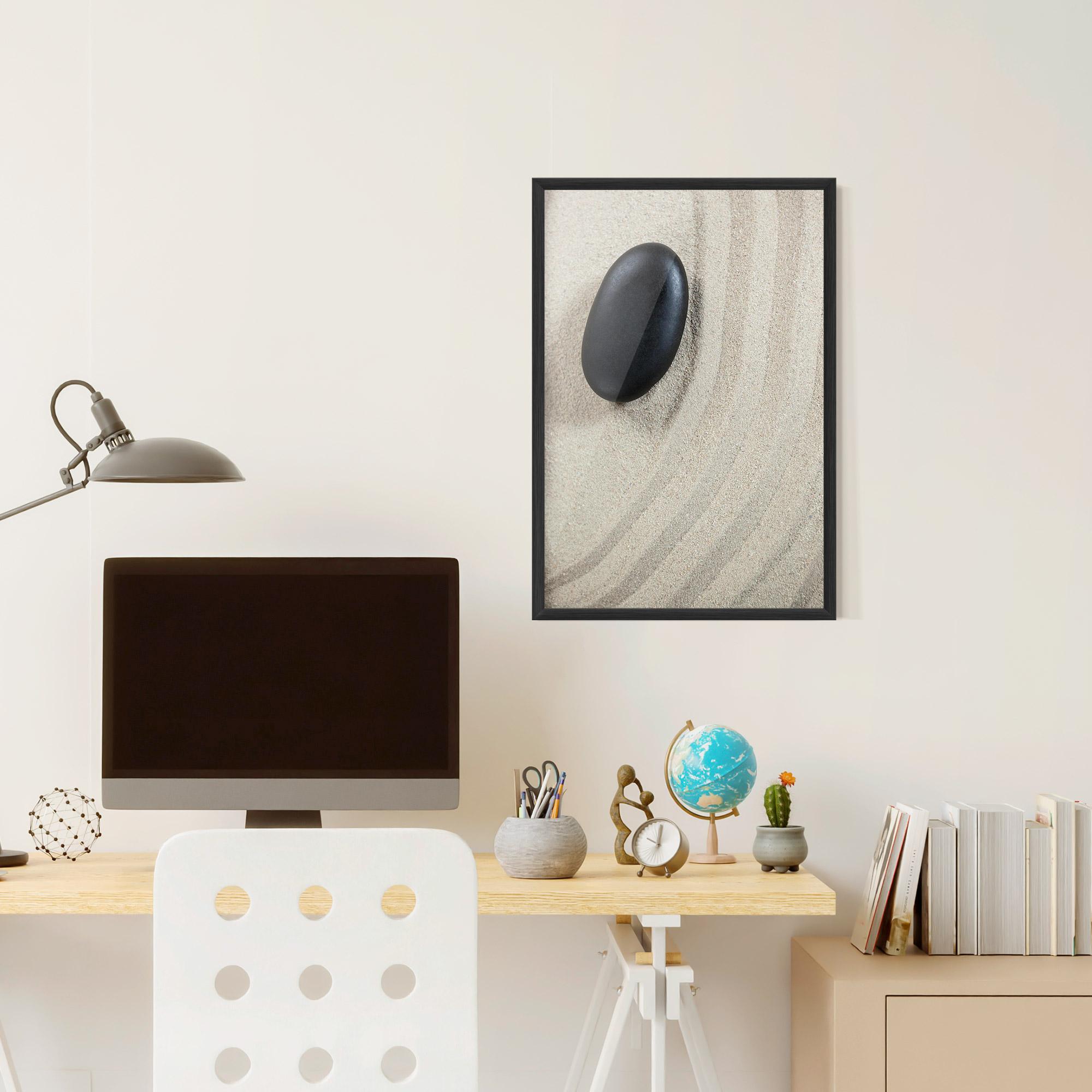 Keretezett Poszter Black Pebble mockup 6