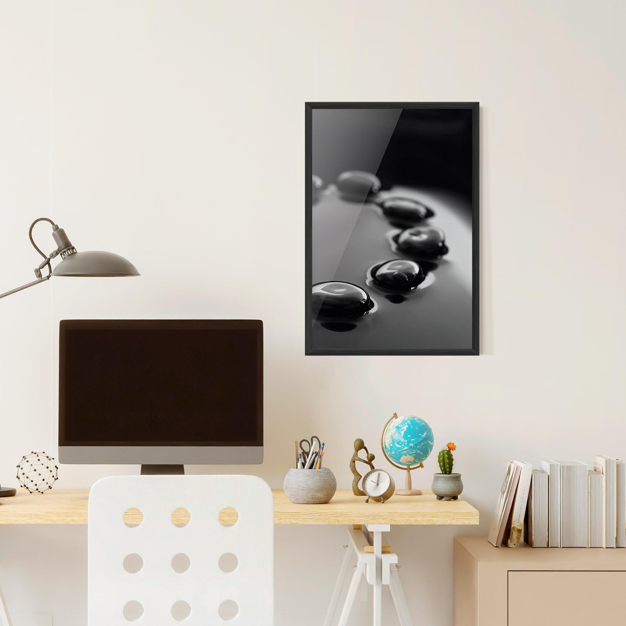 Keretezett Poszter Black Small Stones mockup 6