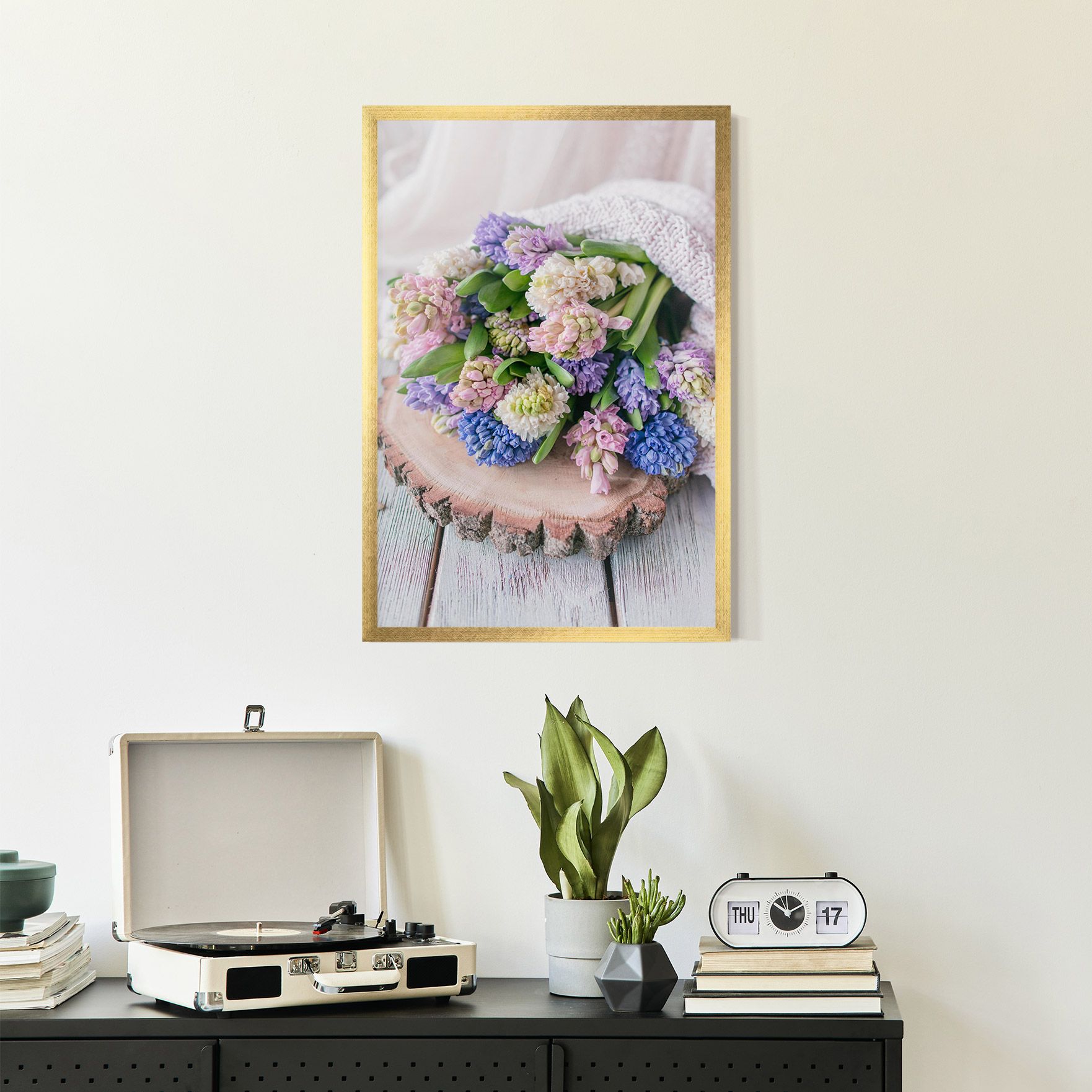 Purple Mix Bouquet mockup 2