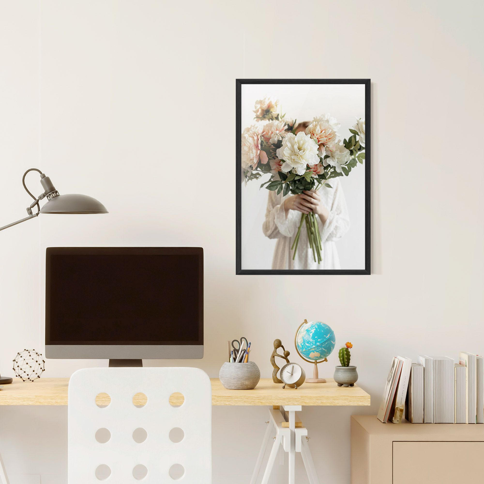 Bouquet Holding mockup 6