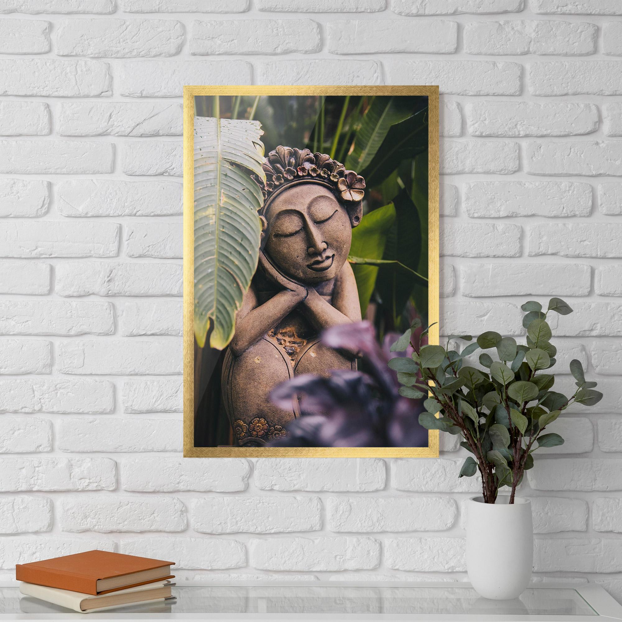 Keretezett Poszter Exotic Statue mockup 5