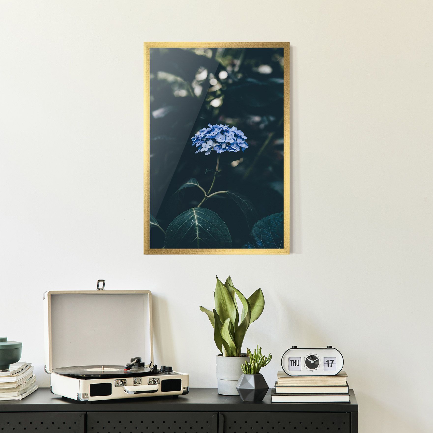 Forest Blue Flower mockup 2