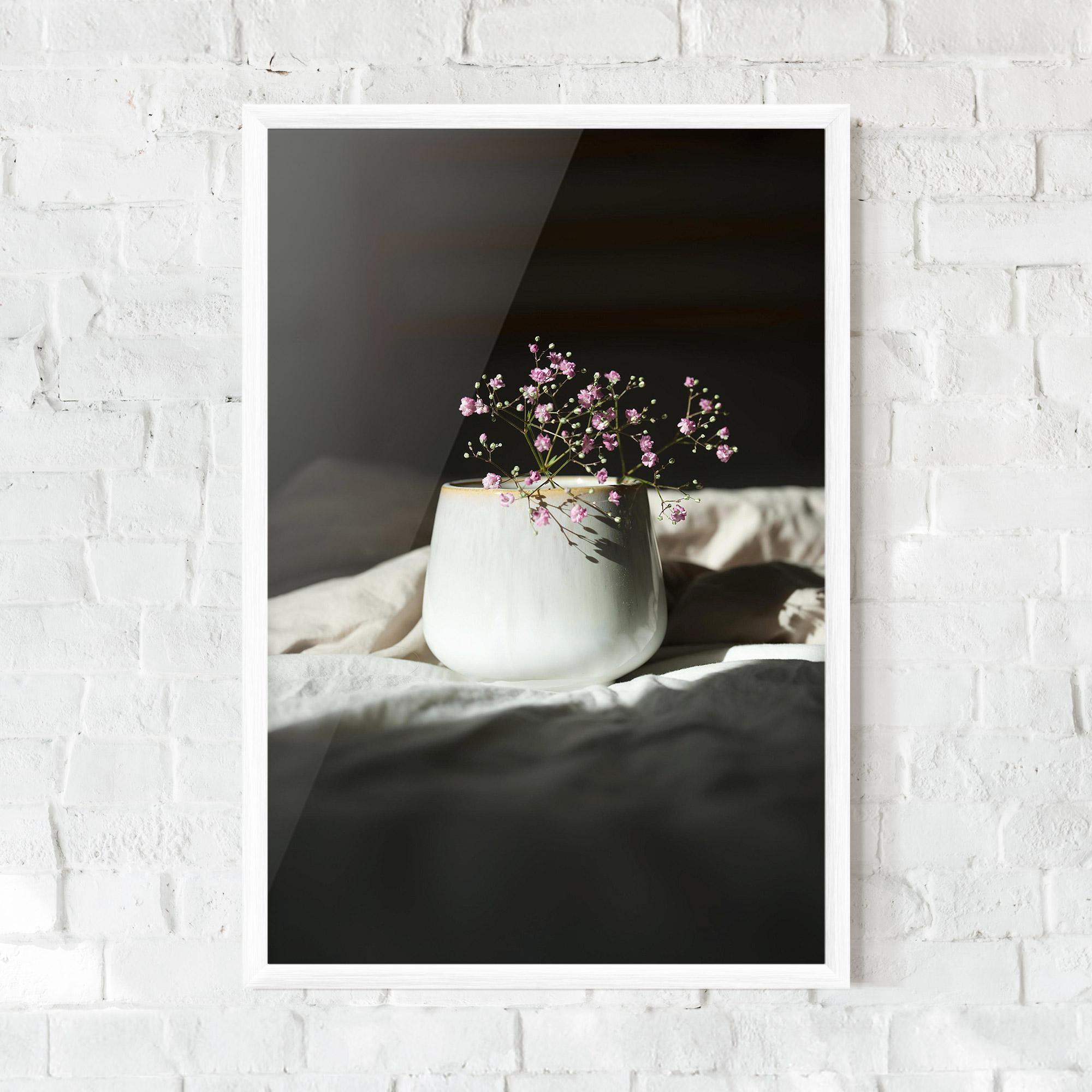 Keretezett Poszter Tiny Purple Pant Vase mockup 0