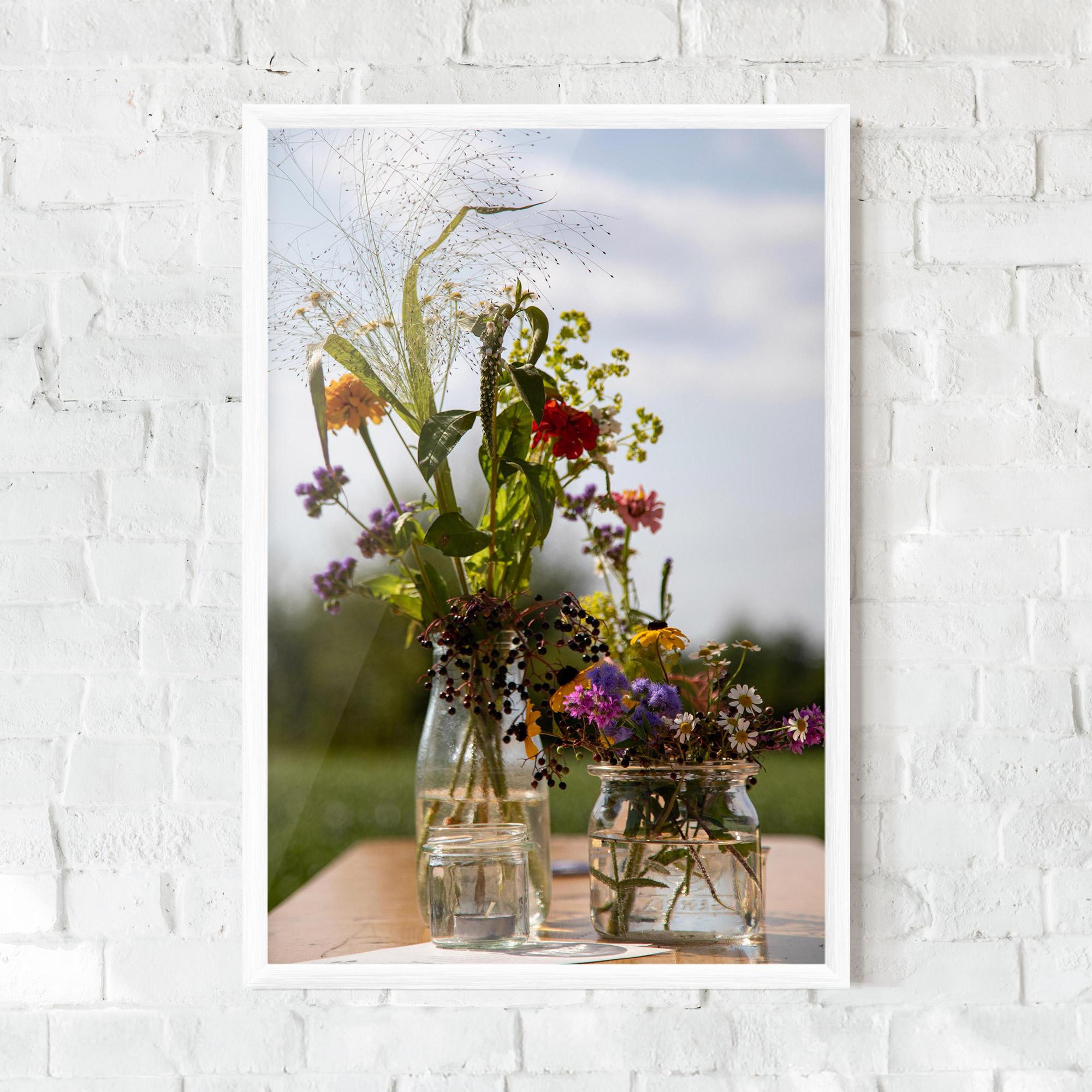 Keretezett Poszter Wild Flowers Vase mockup 0