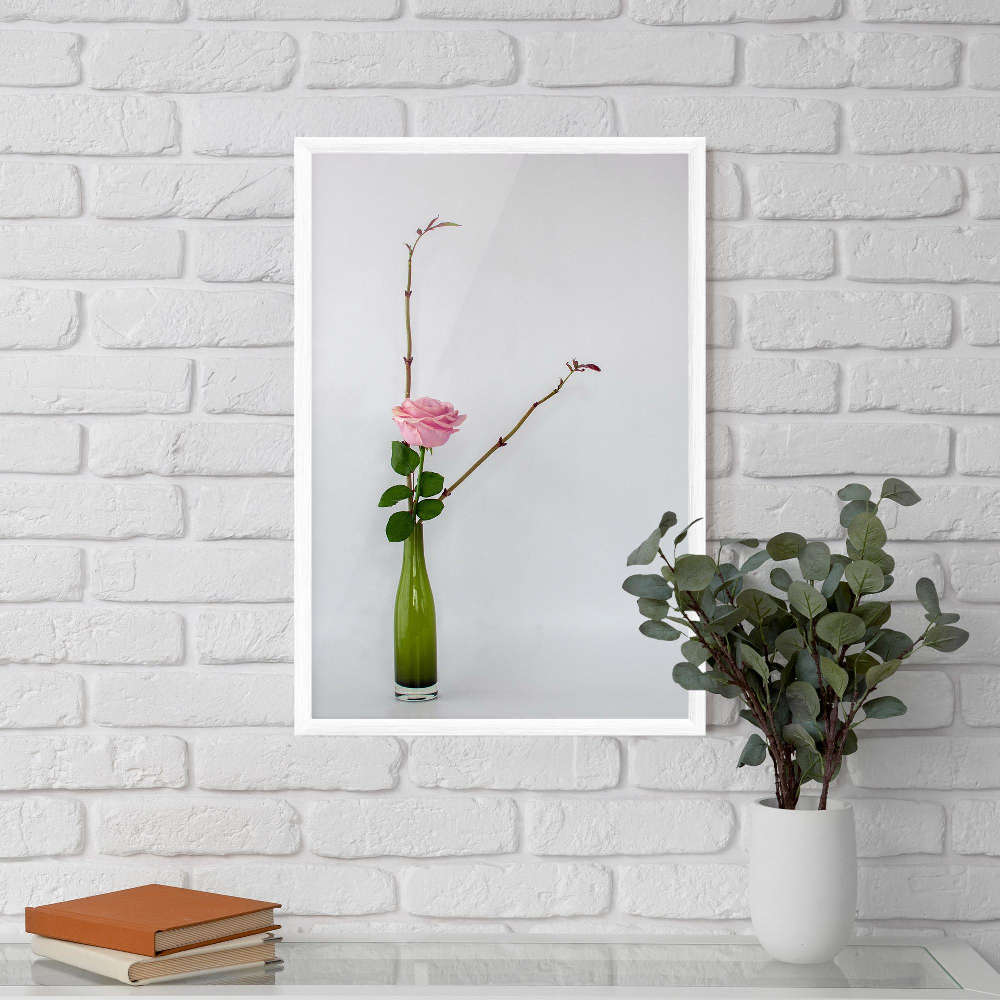 Keretezett Poszter Wine Vase mockup 5