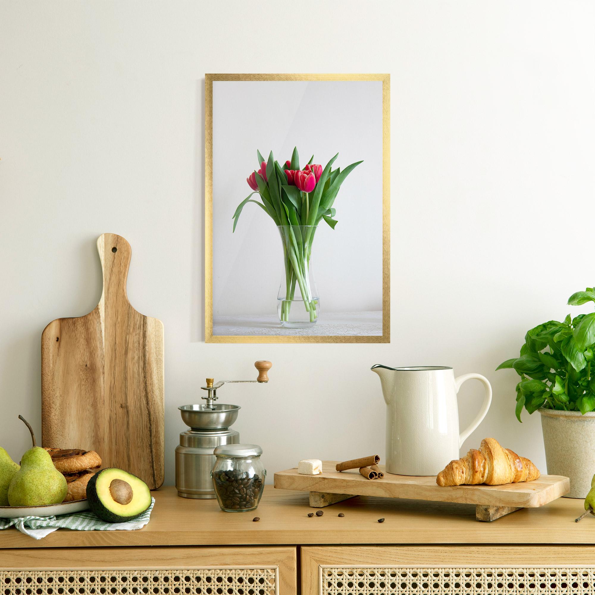 Keretezett Poszter Pretty Tulips Vase mockup 8