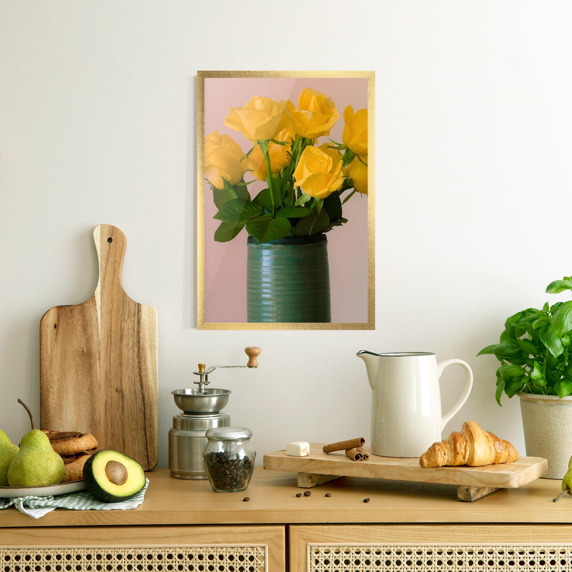 Keretezett Poszter Yellow Roses Vase mockup 8