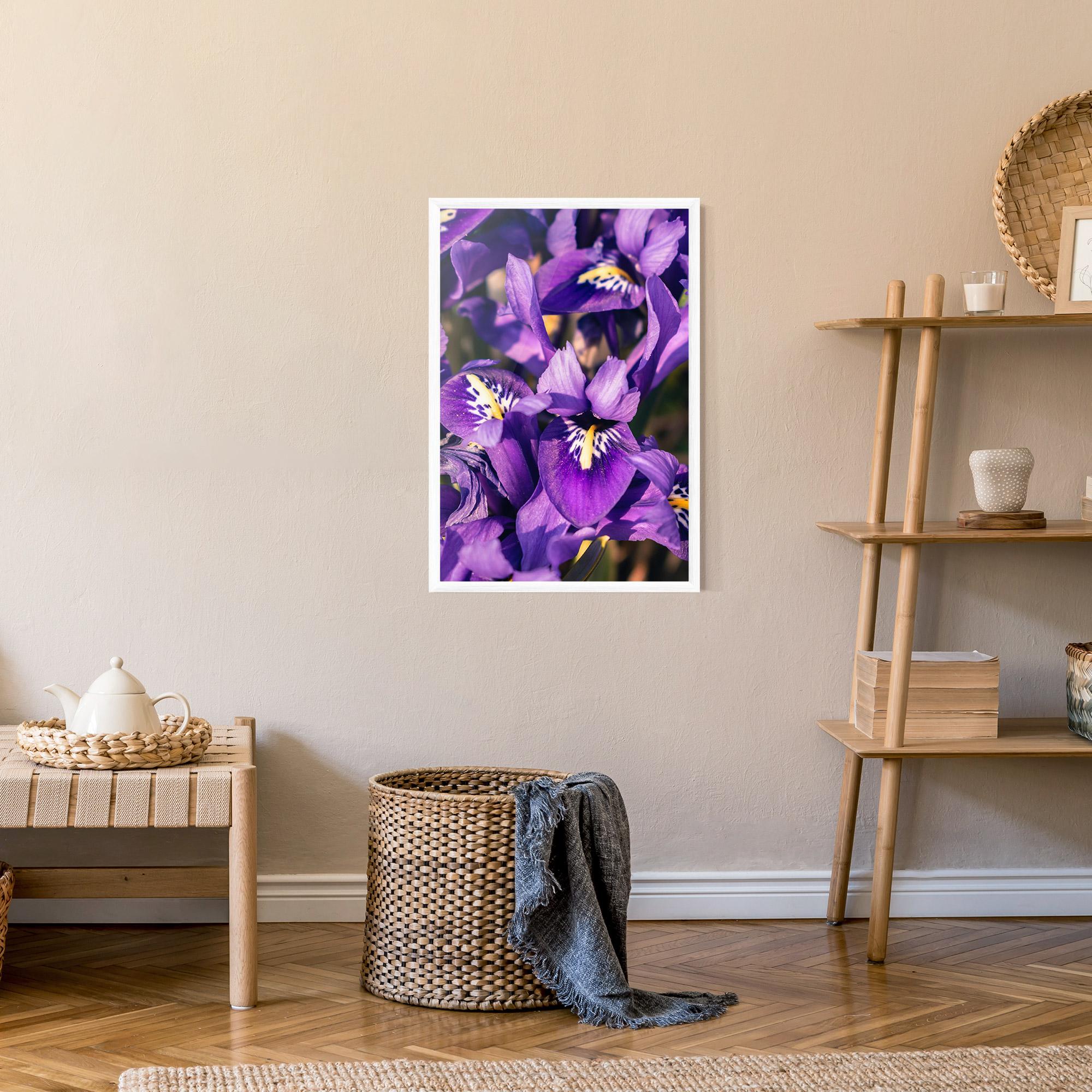 Keretezett Poszter Small Purple Iris mockup 9