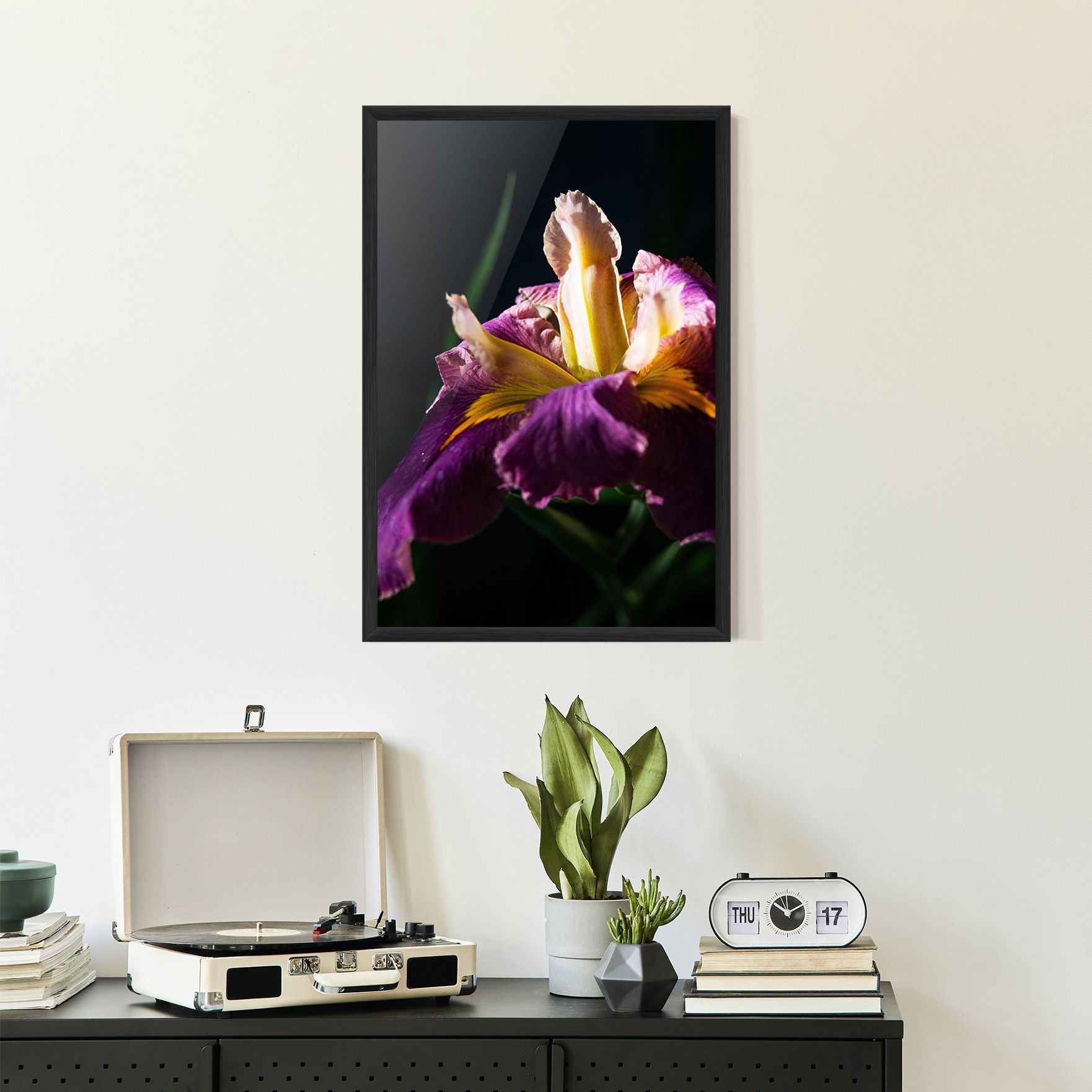 Pastel Yellow Iris mockup 2