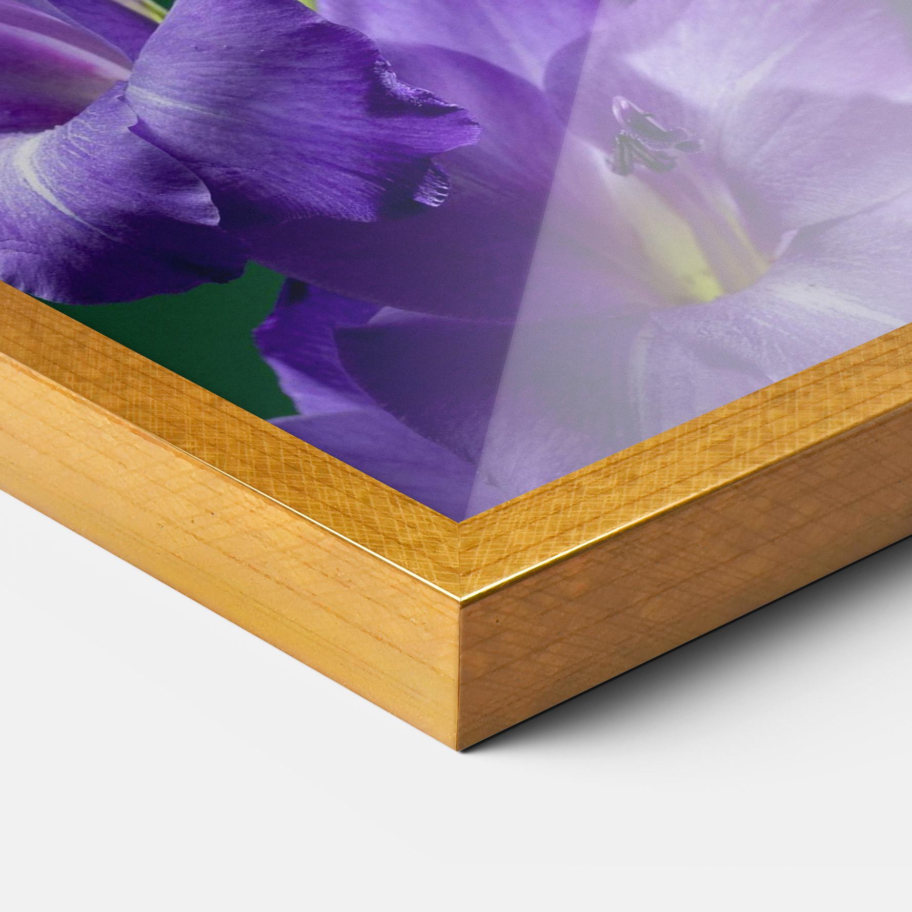 Keretezett Poszter Iris On Green mockup 3