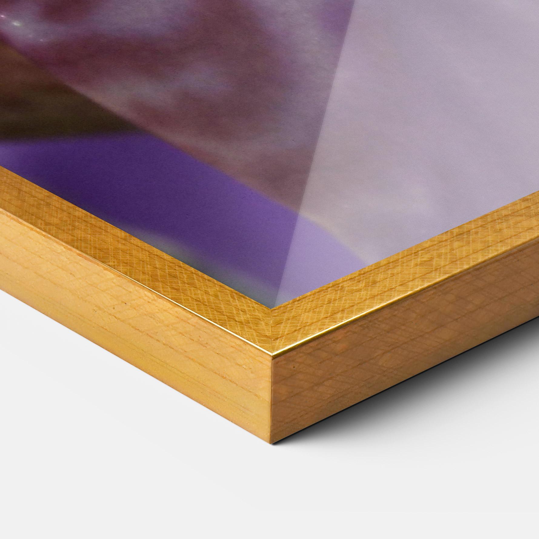 Keretezett Poszter Purple Iris Close Up mockup 3