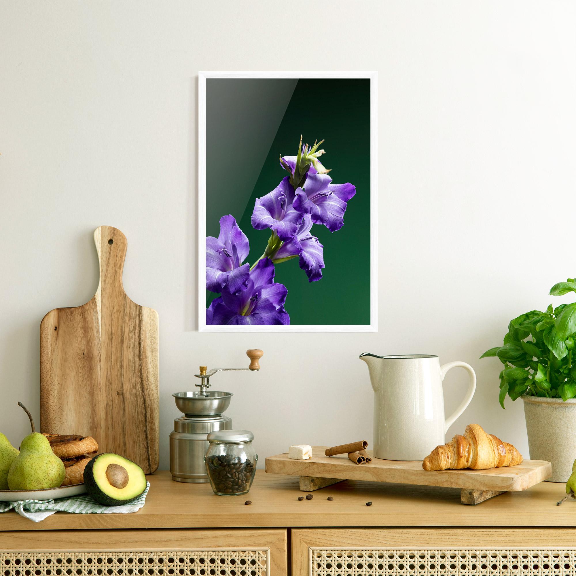 Keretezett Poszter Iris On Green mockup 8