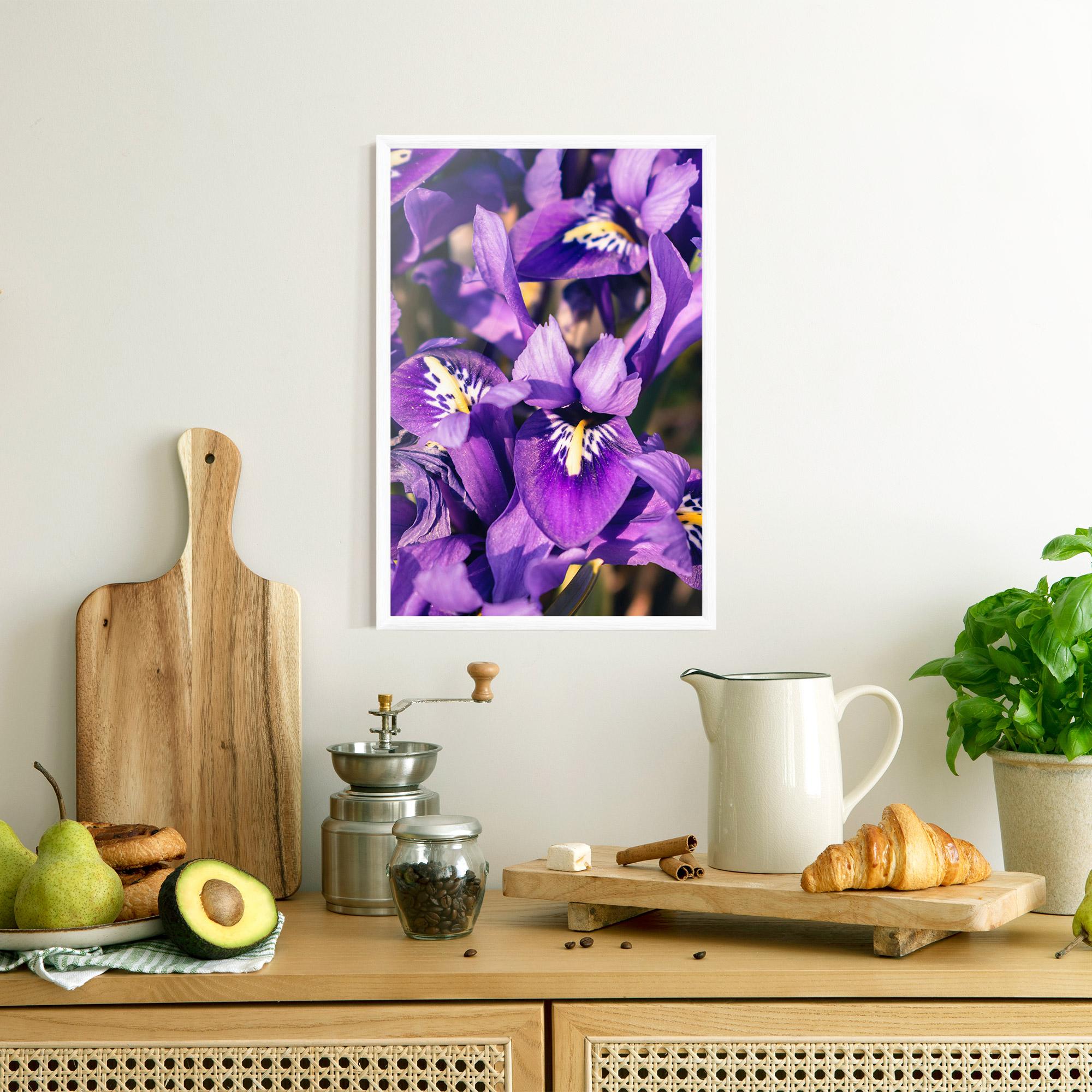 Keretezett Poszter Small Purple Iris mockup 8