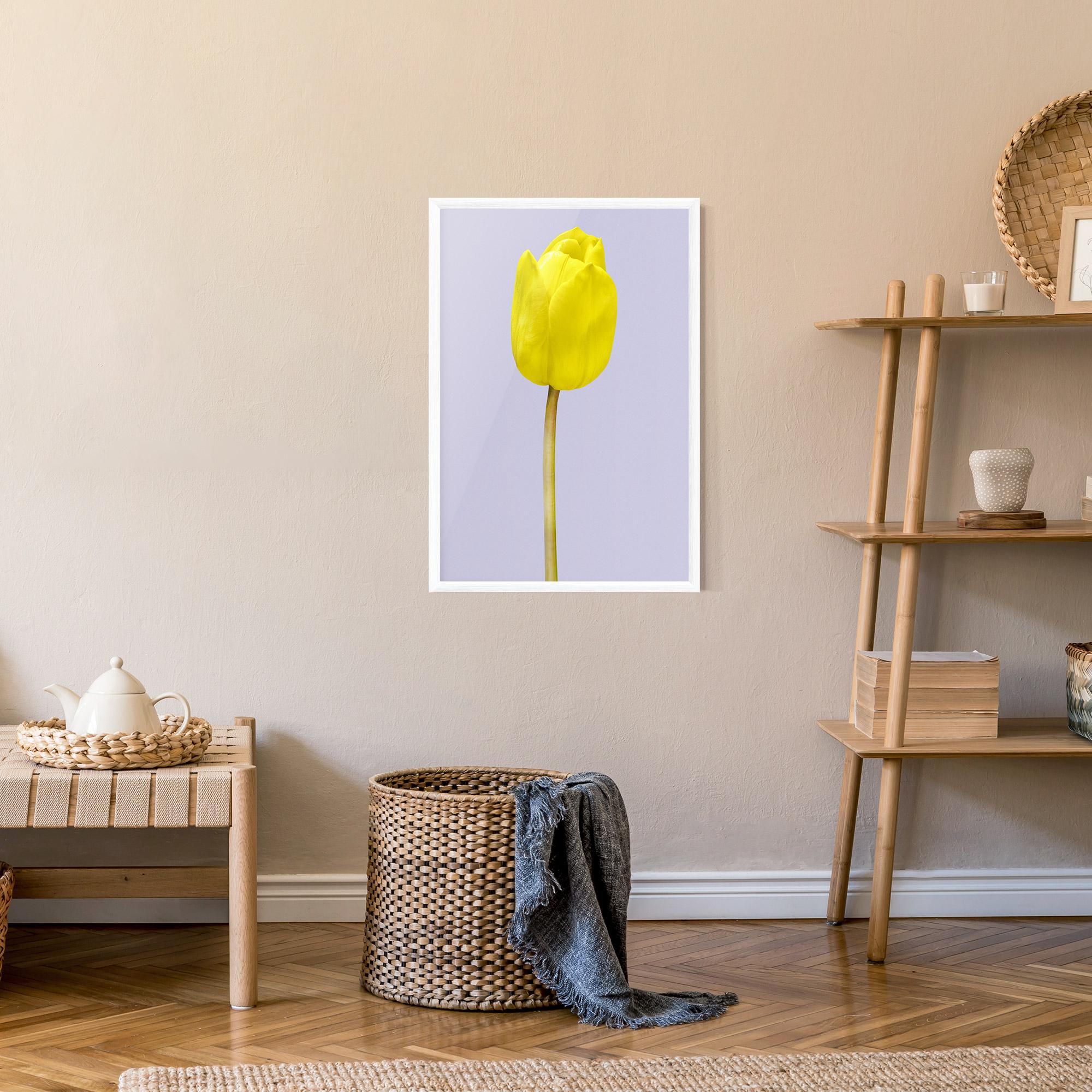 Keretezett Poszter One Yellow Tulip mockup 9