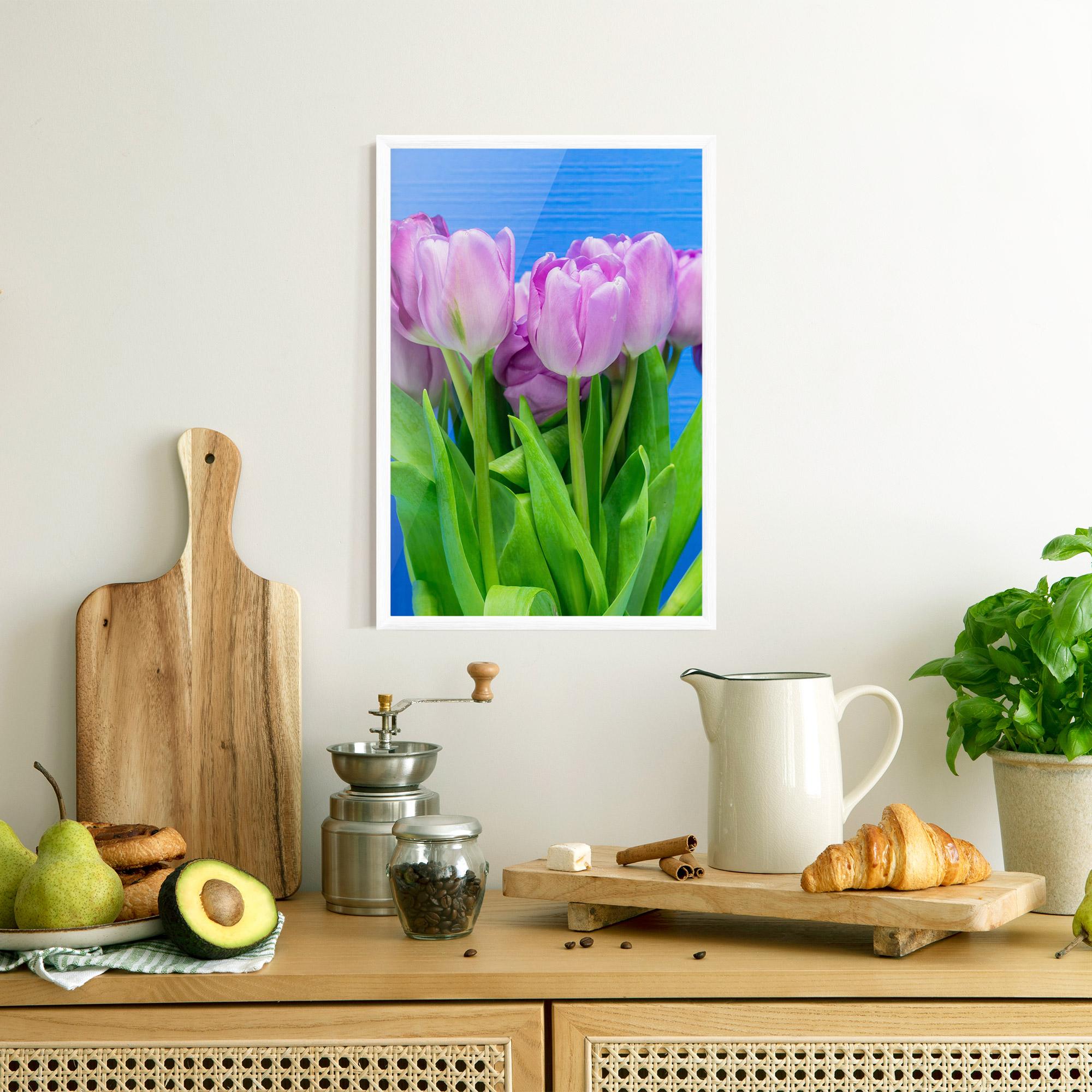 Keretezett Poszter Purple Tulips On Blue mockup 8