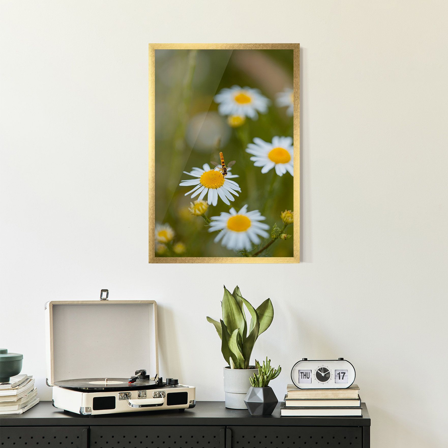 Bug On Small Daisy mockup 2