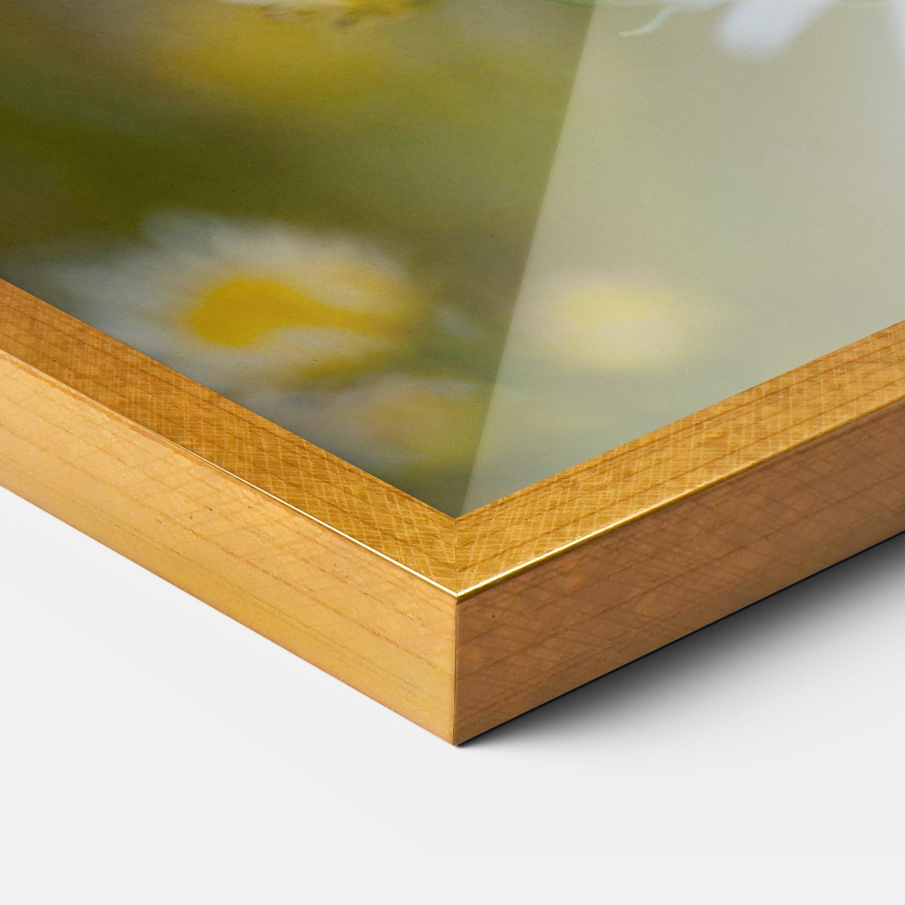 Keretezett Poszter Bug On Small Daisy mockup 3