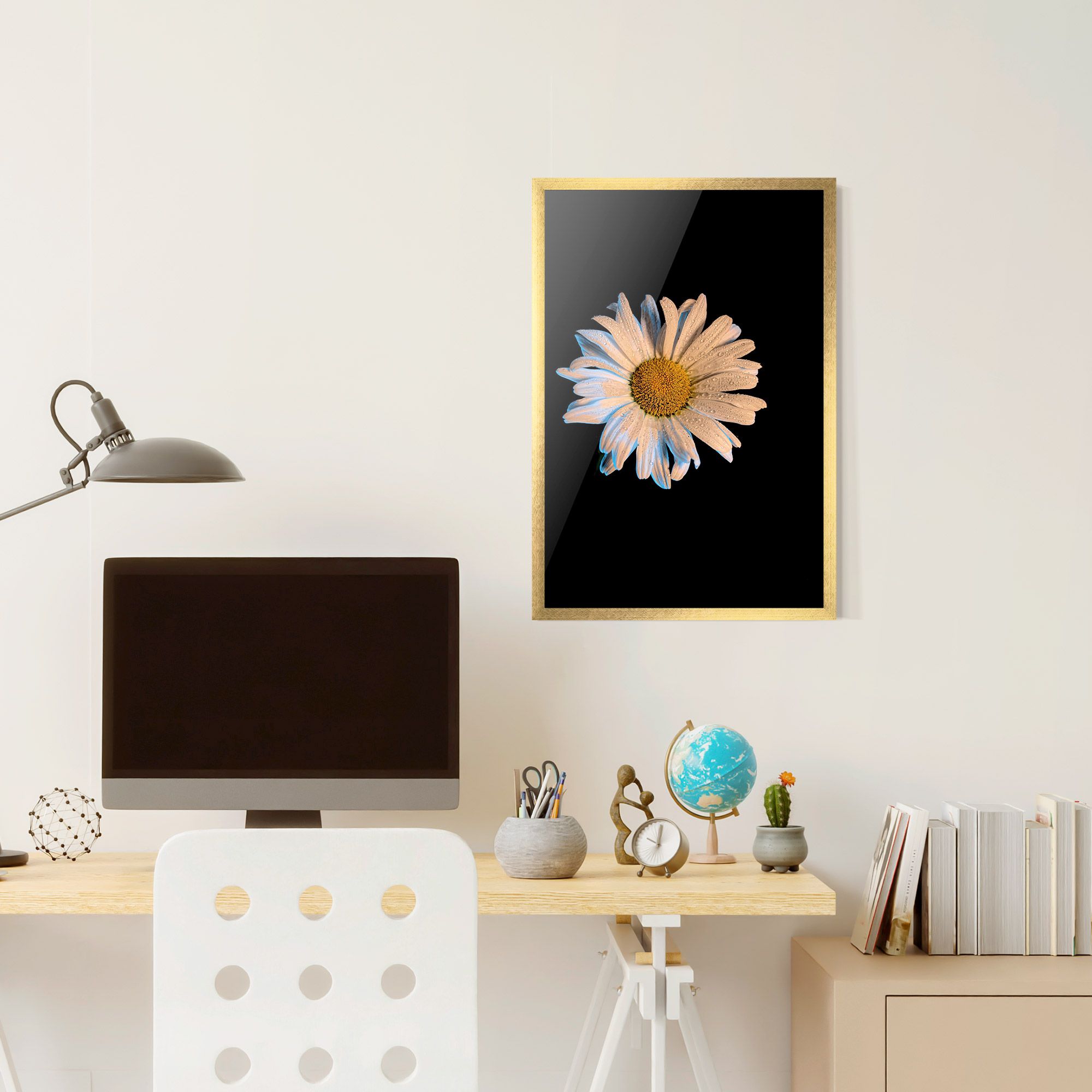Daisy mockup 6