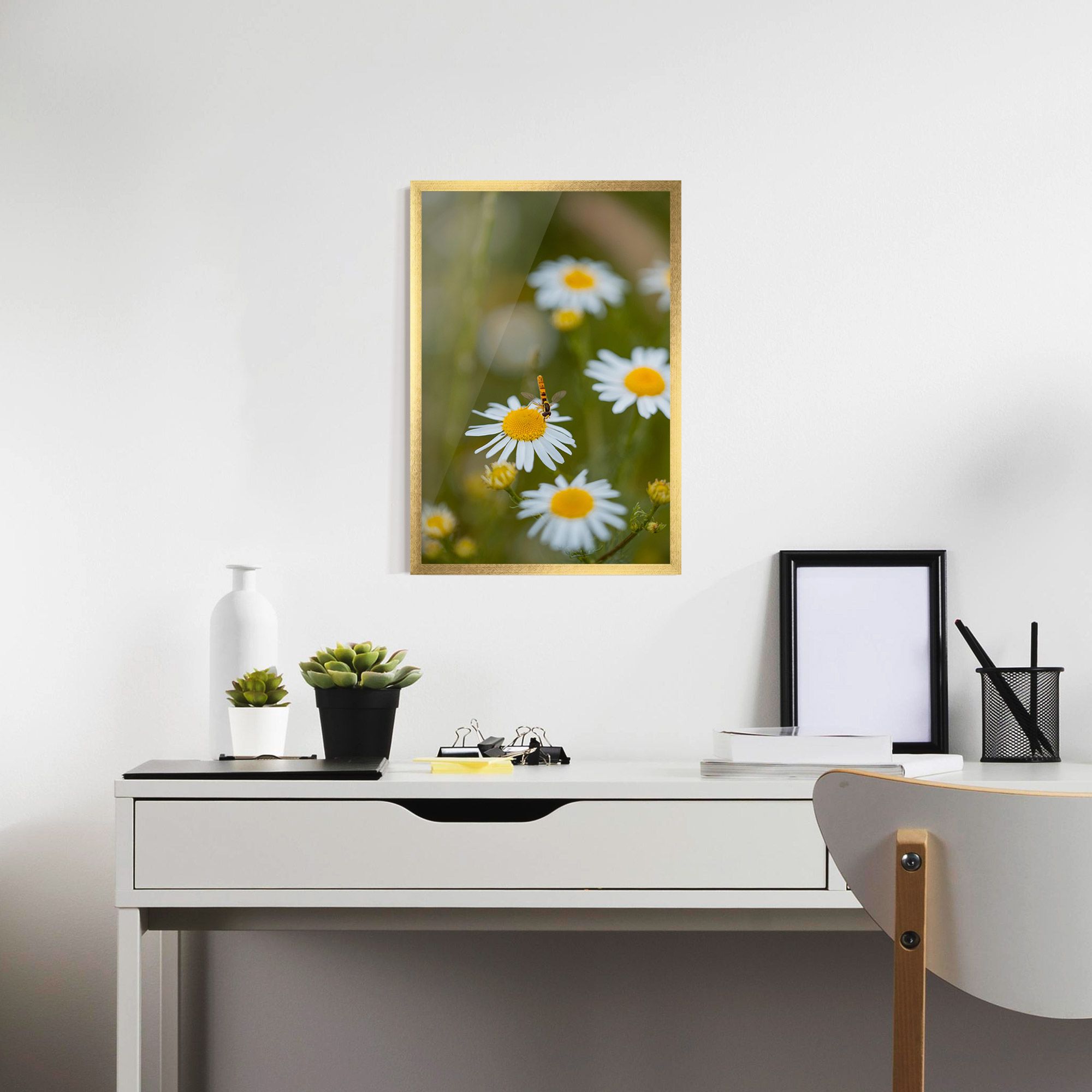 Bug On Small Daisy mockup 7