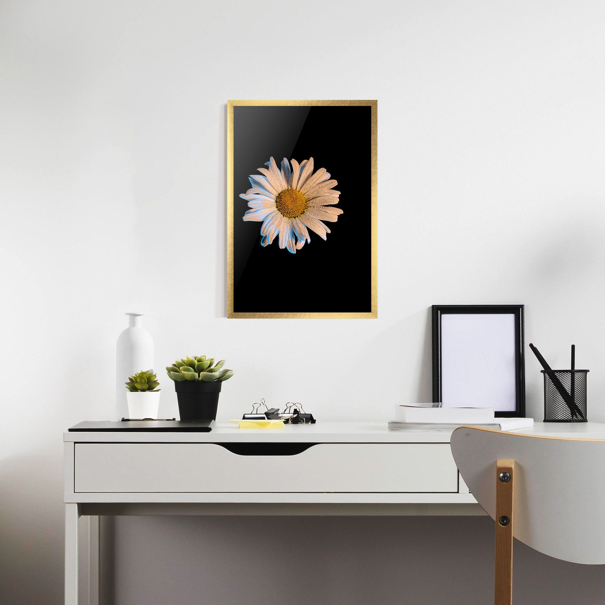 Daisy mockup 7
