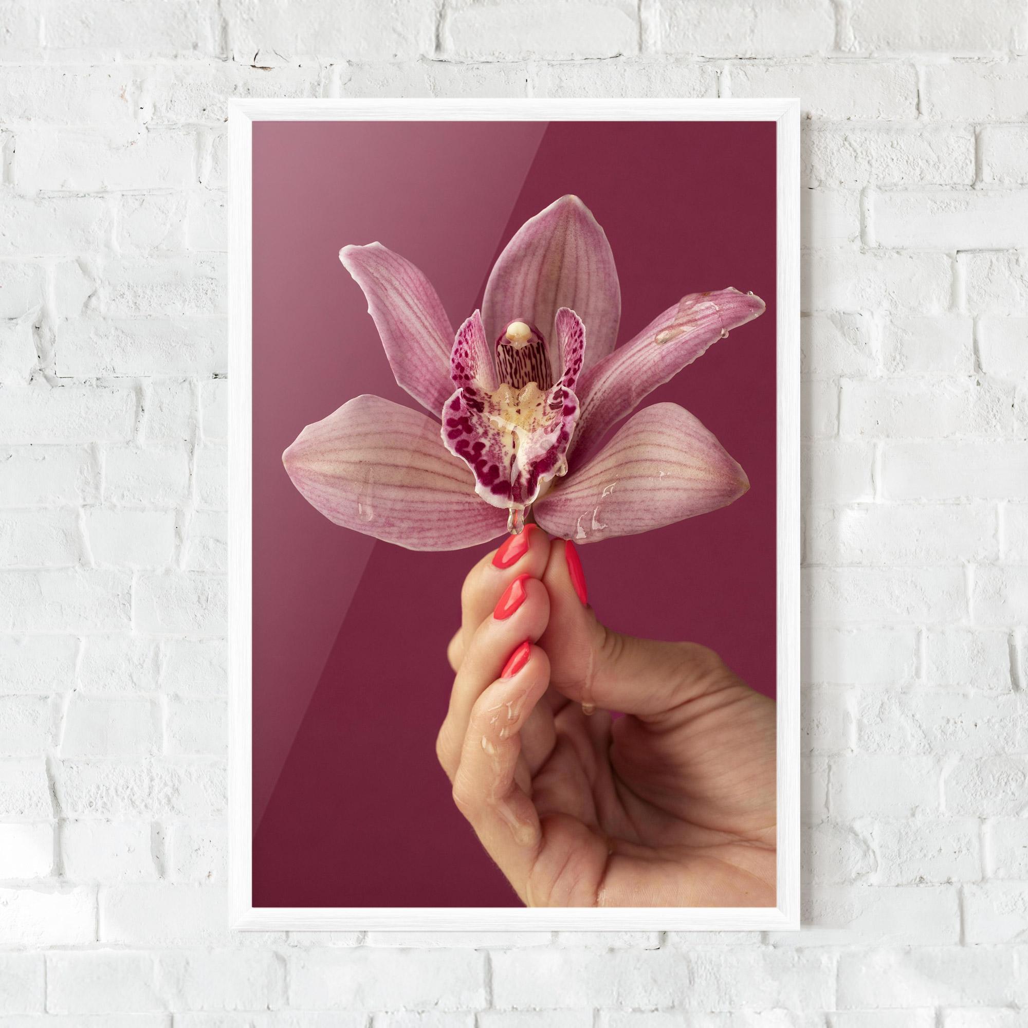Keretezett Poszter Orchid Holding mockup 0