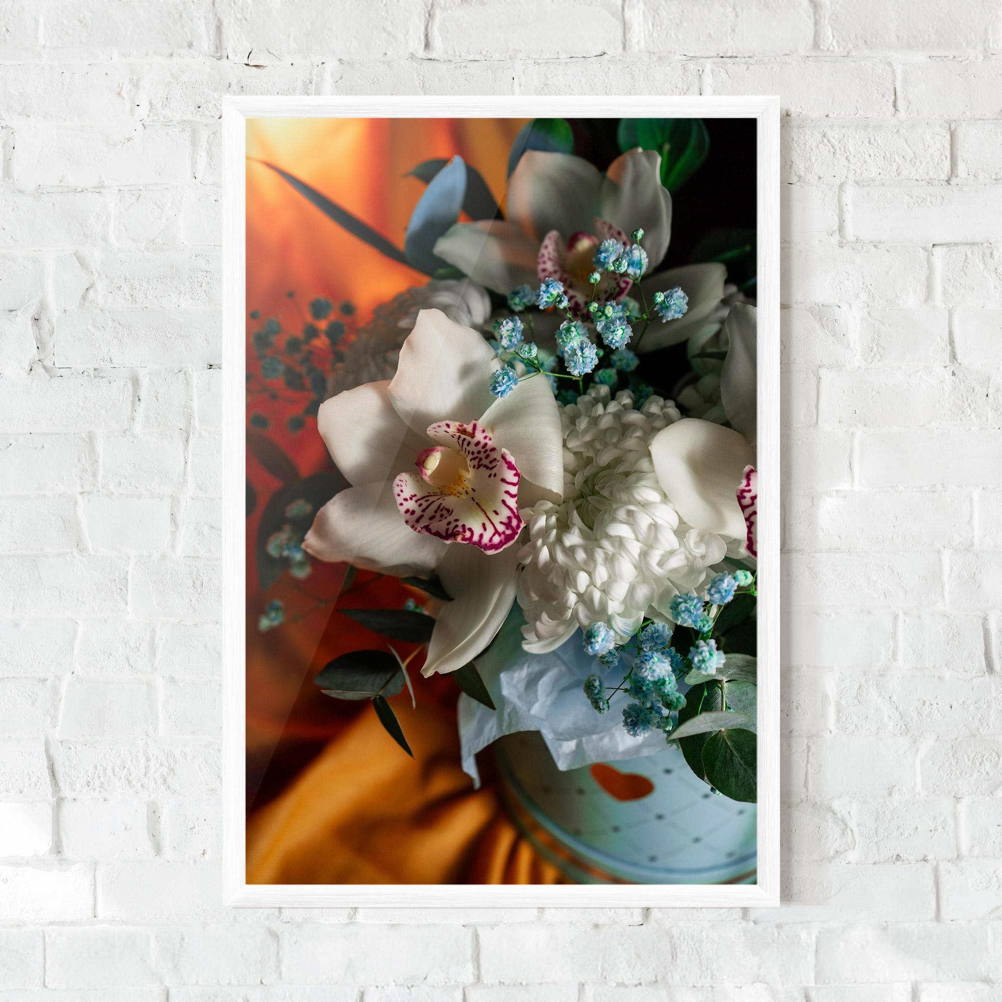 Keretezett Poszter Orchid In Vase mockup 0