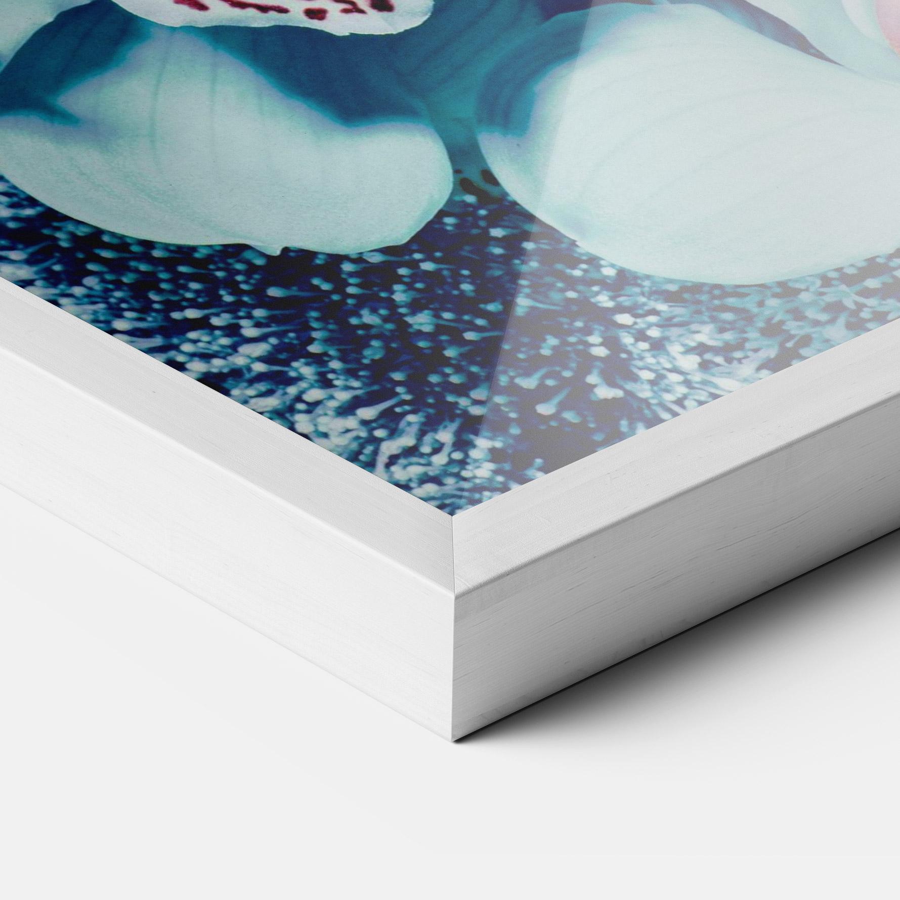 Keretezett Poszter Light Blue Orchids mockup 3