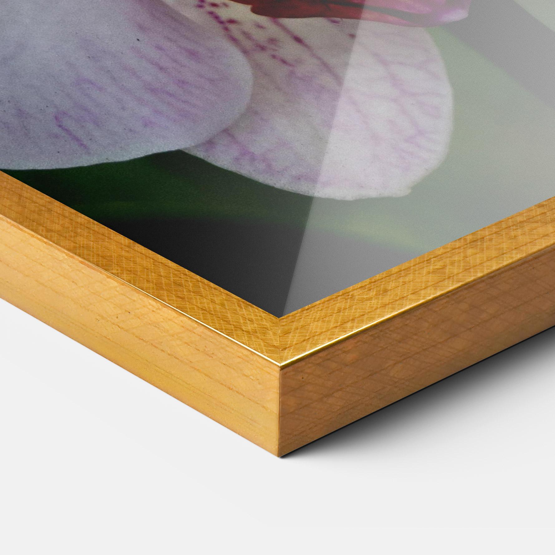 Keretezett Poszter Garden Light Purple Orchid mockup 3