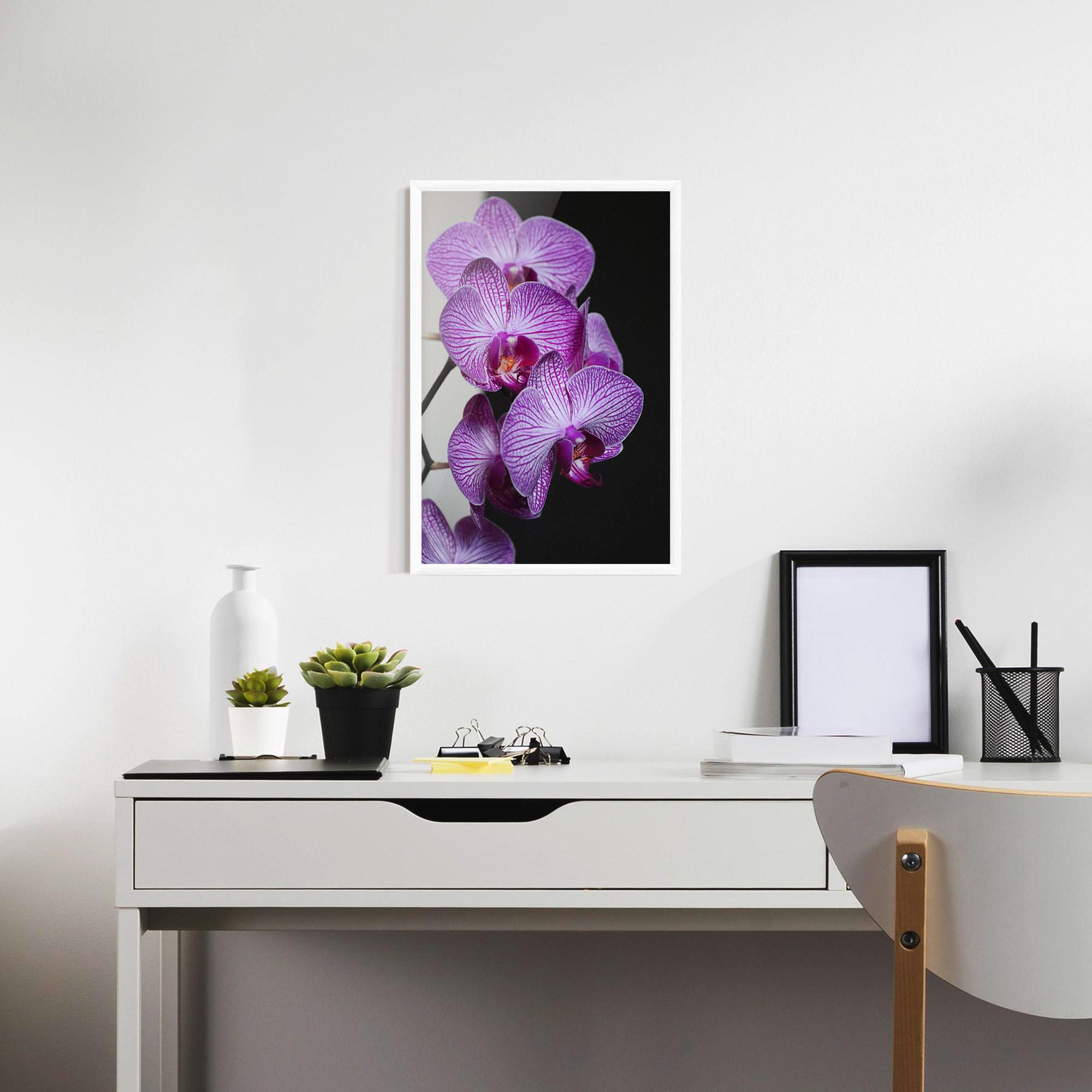 Keretezett Poszter Purple Orchid On Black mockup 7