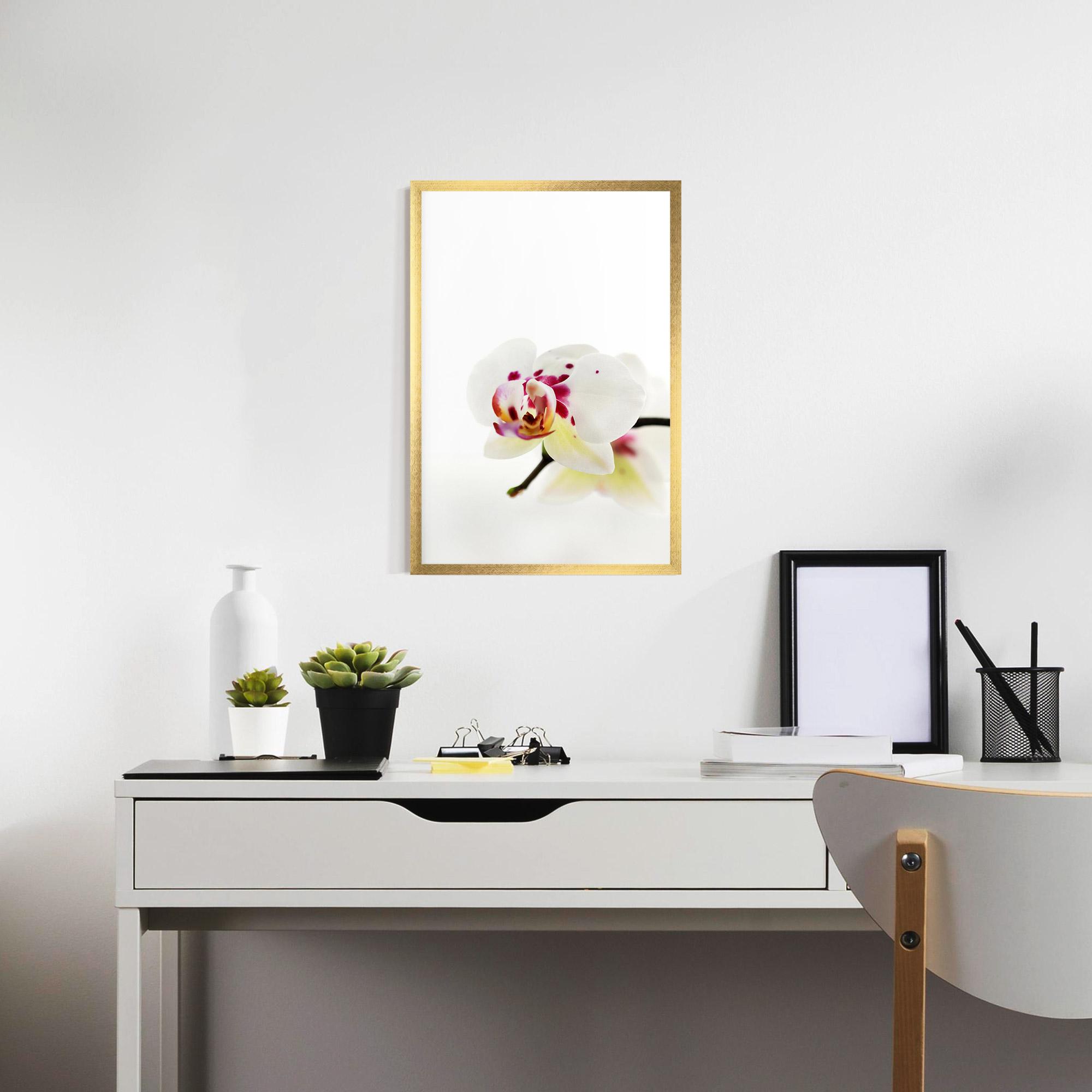 Keretezett Poszter Clean White Orchid mockup 7