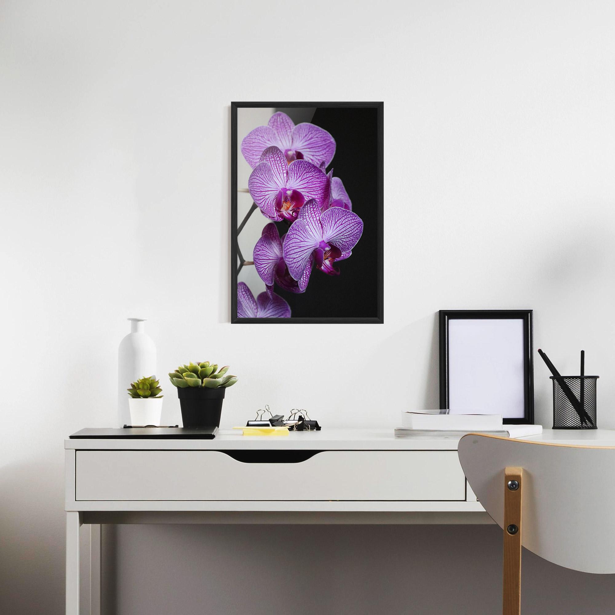 Keretezett Poszter Purple Orchid On Black mockup 7