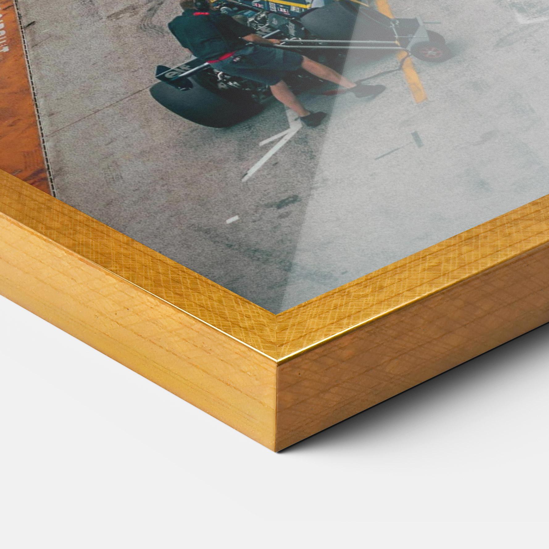 Keretezett Poszter Fromula 1 Cars mockup 3