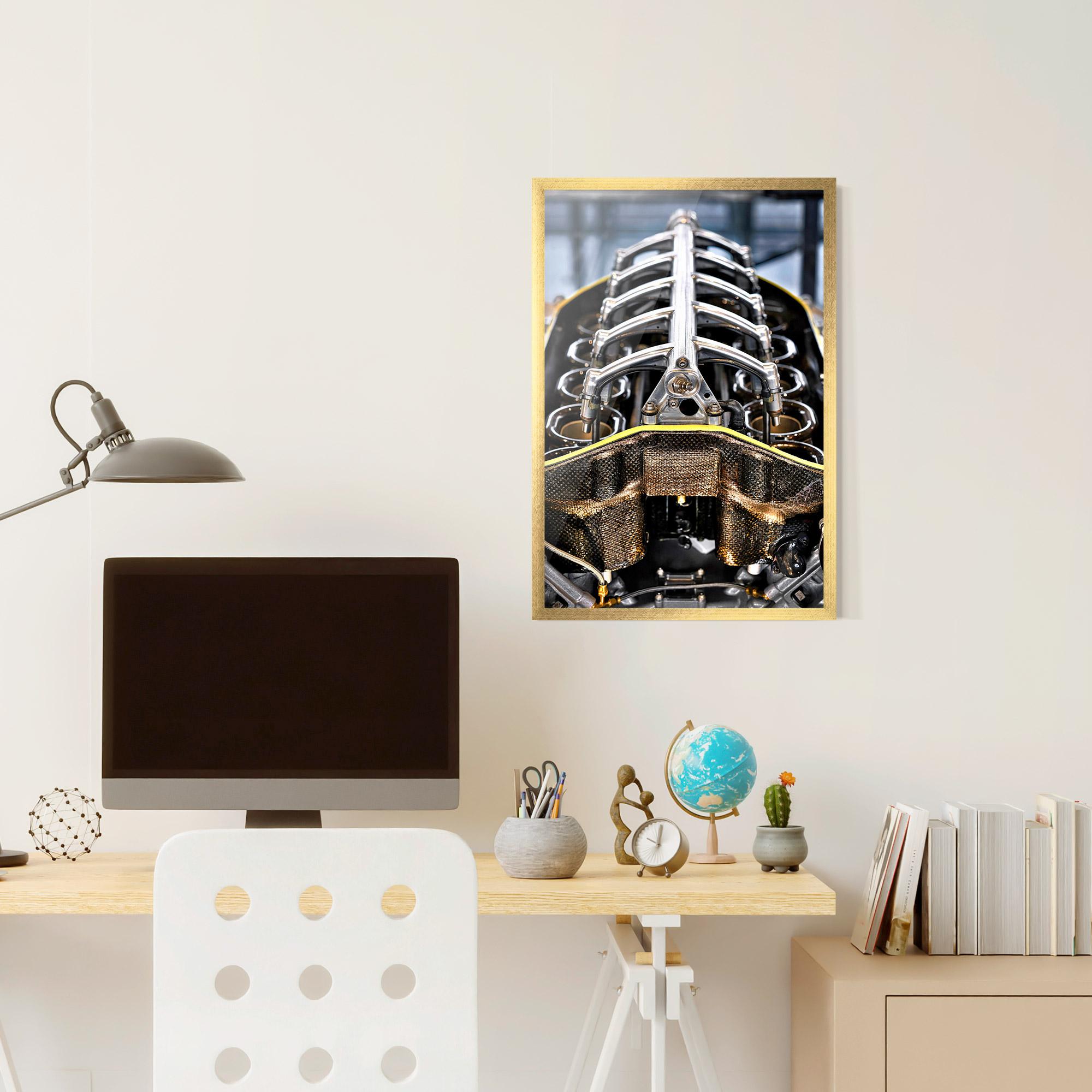 Keretezett Poszter Engine mockup 6