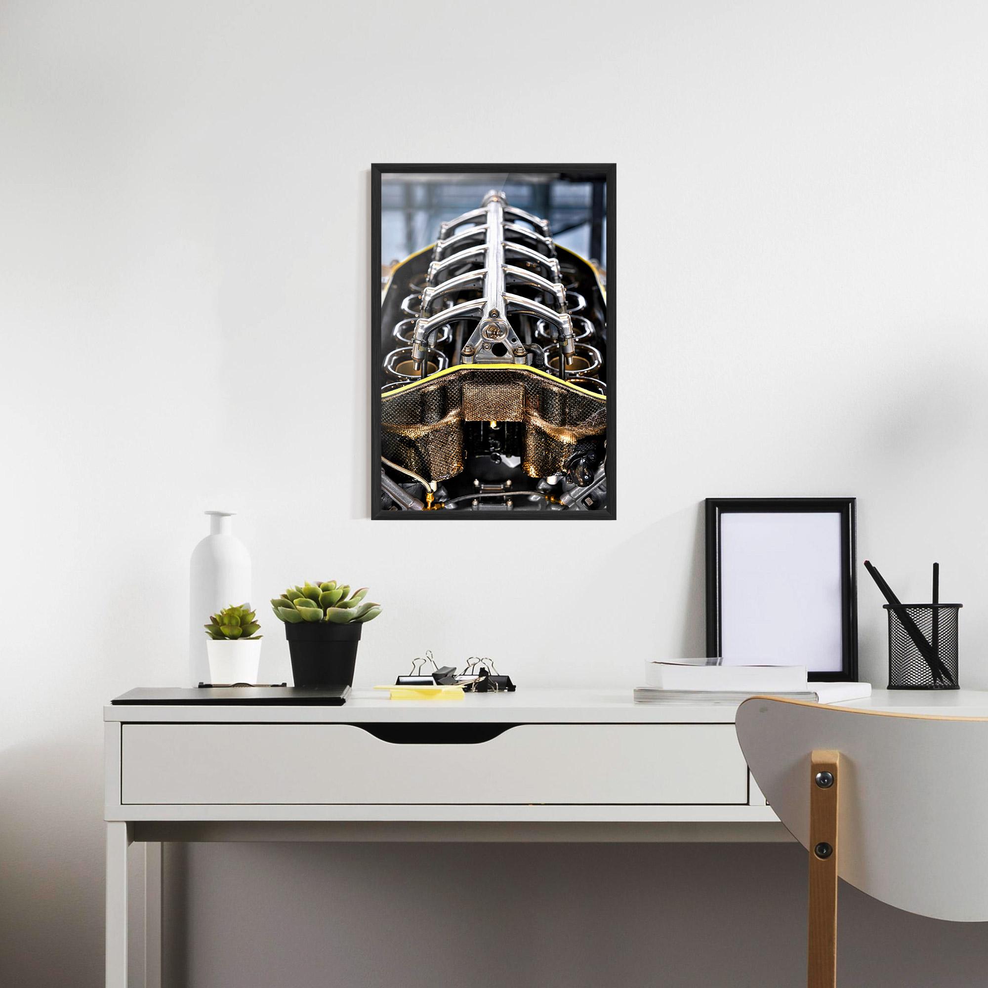 Keretezett Poszter Engine mockup 7