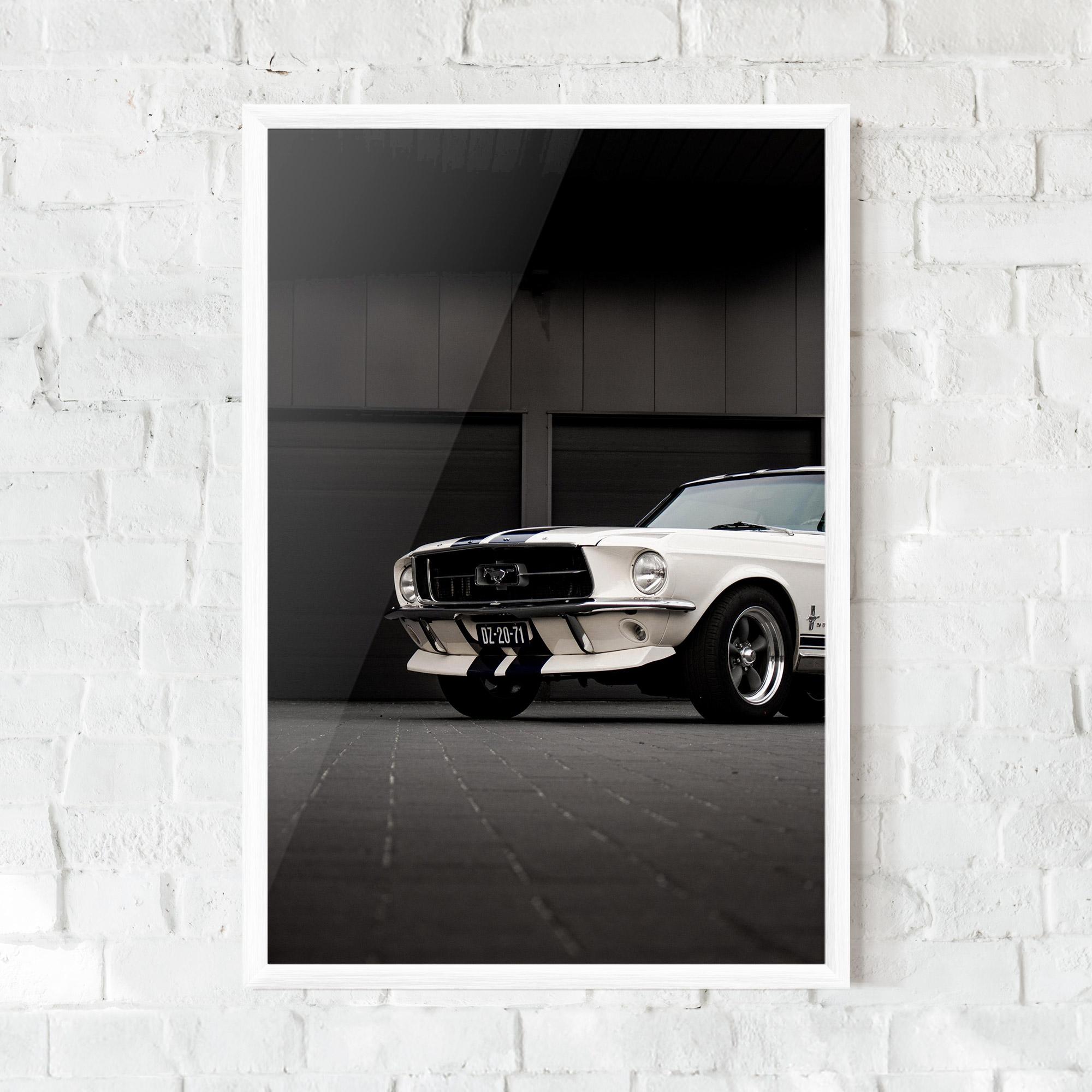 Keretezett Poszter White Vintage Car mockup 0