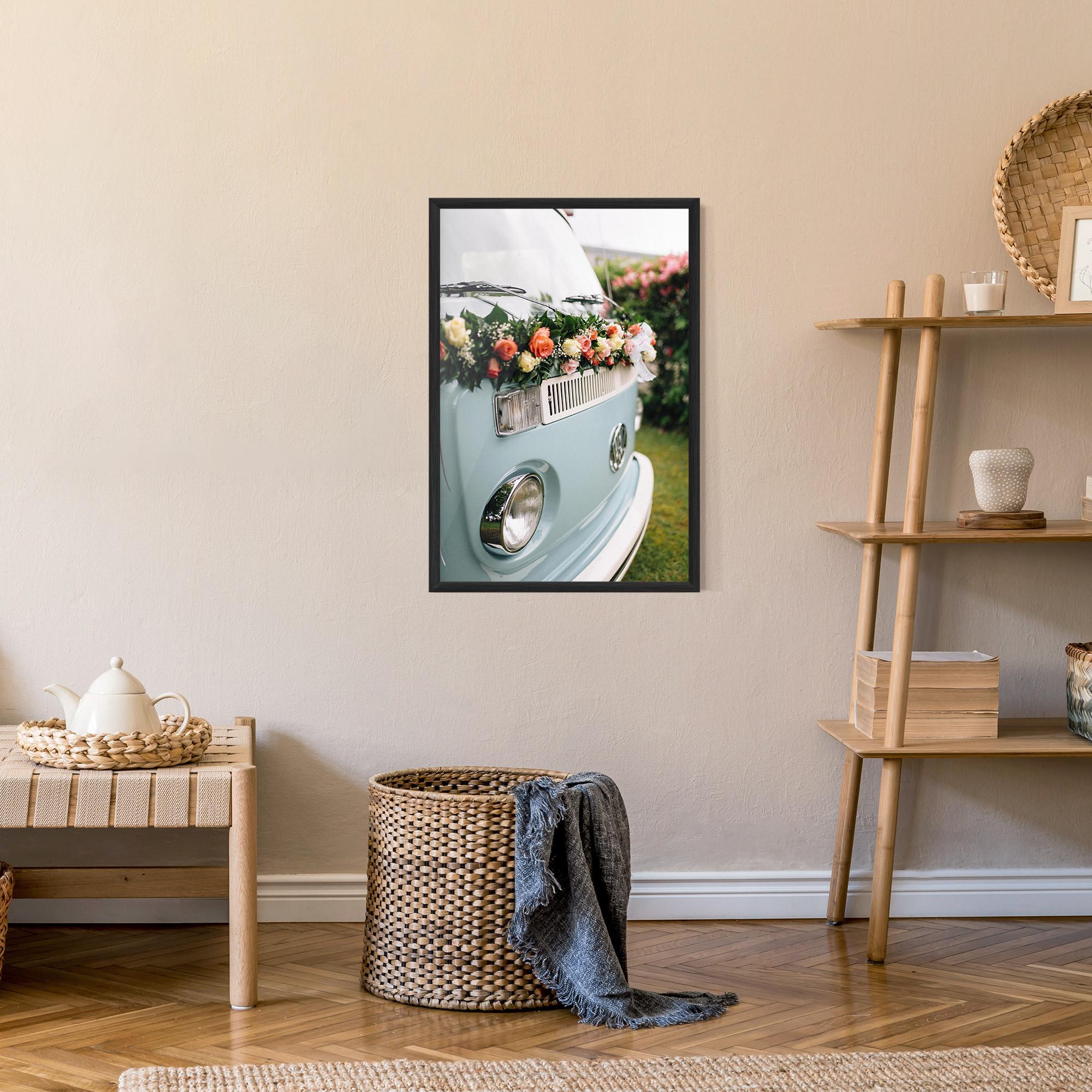 Keretezett Poszter Vintage Rose Van mockup 9