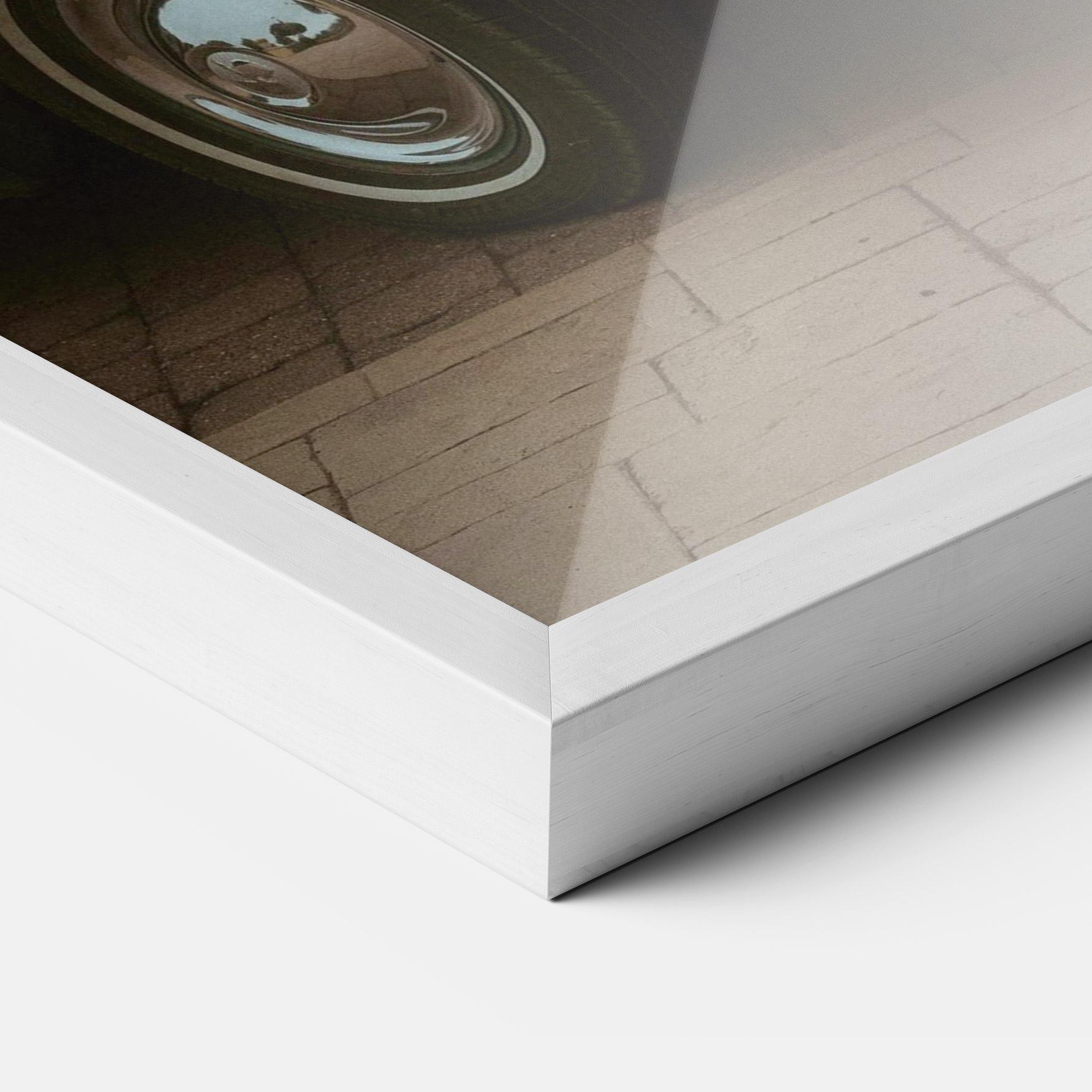 Keretezett Poszter Vintage Lady Car mockup 3