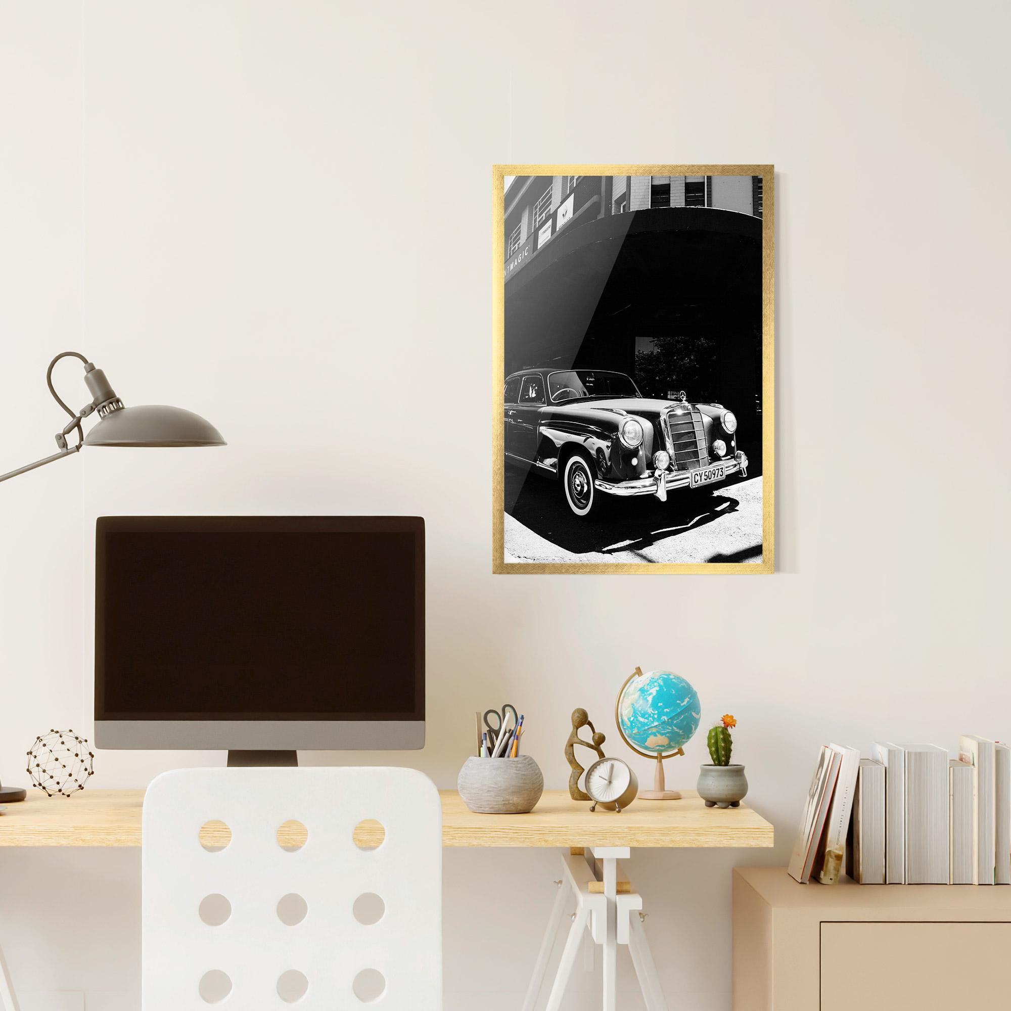 Keretezett Poszter Old Black Car mockup 6