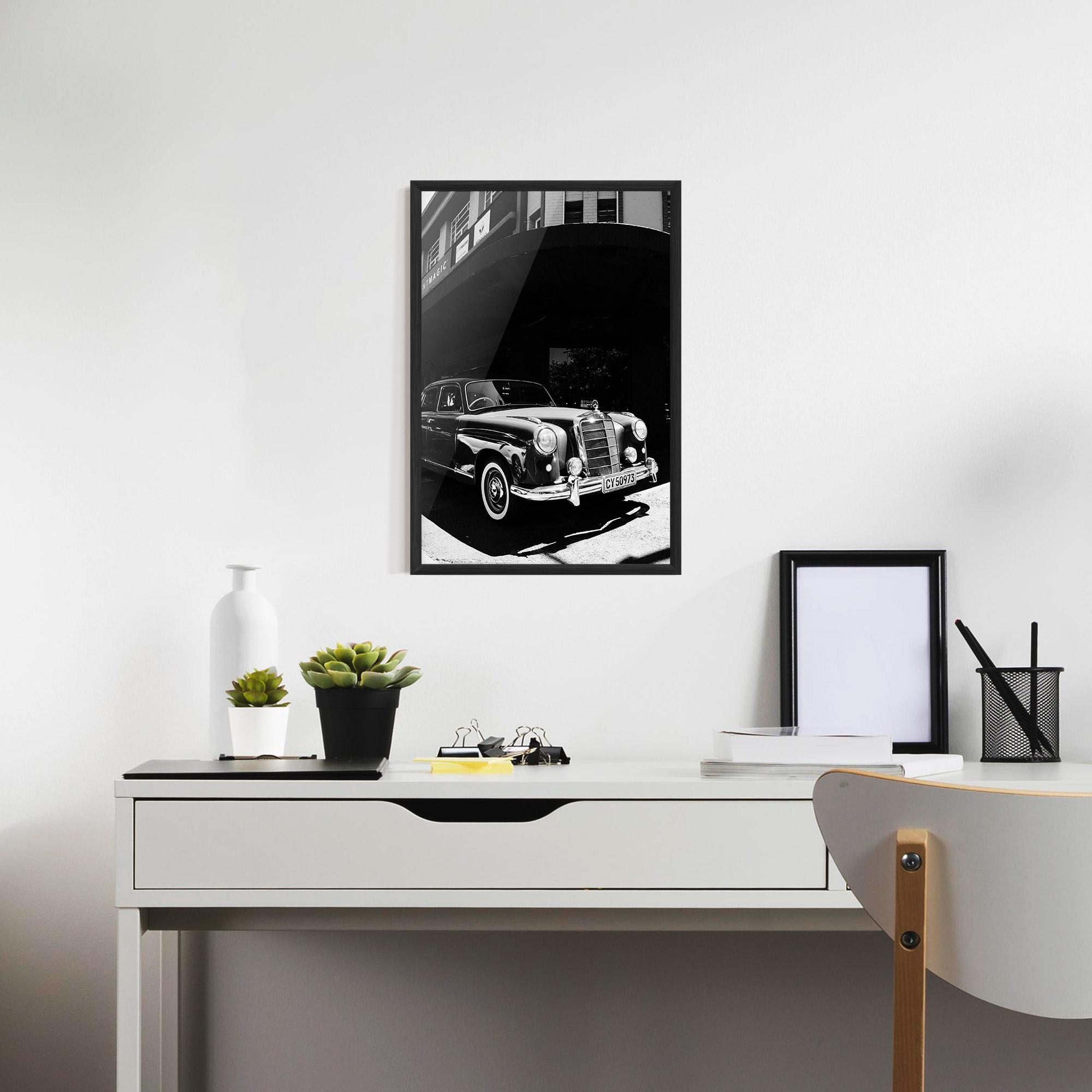 Keretezett Poszter Old Black Car mockup 7