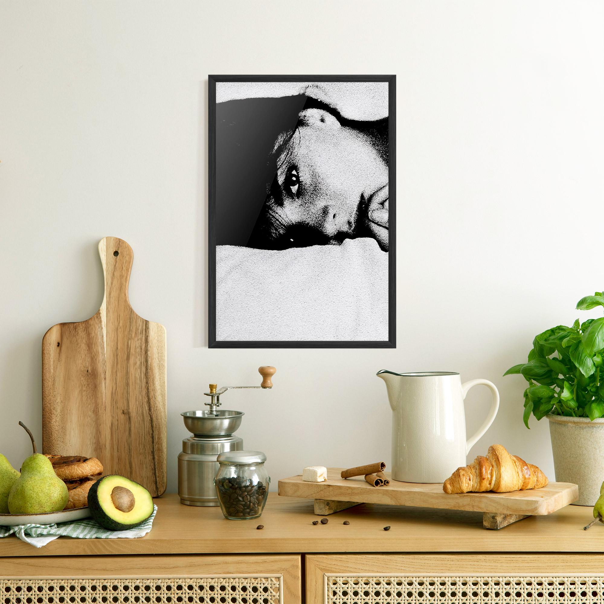 Keretezett Poszter Eye Contact mockup 8