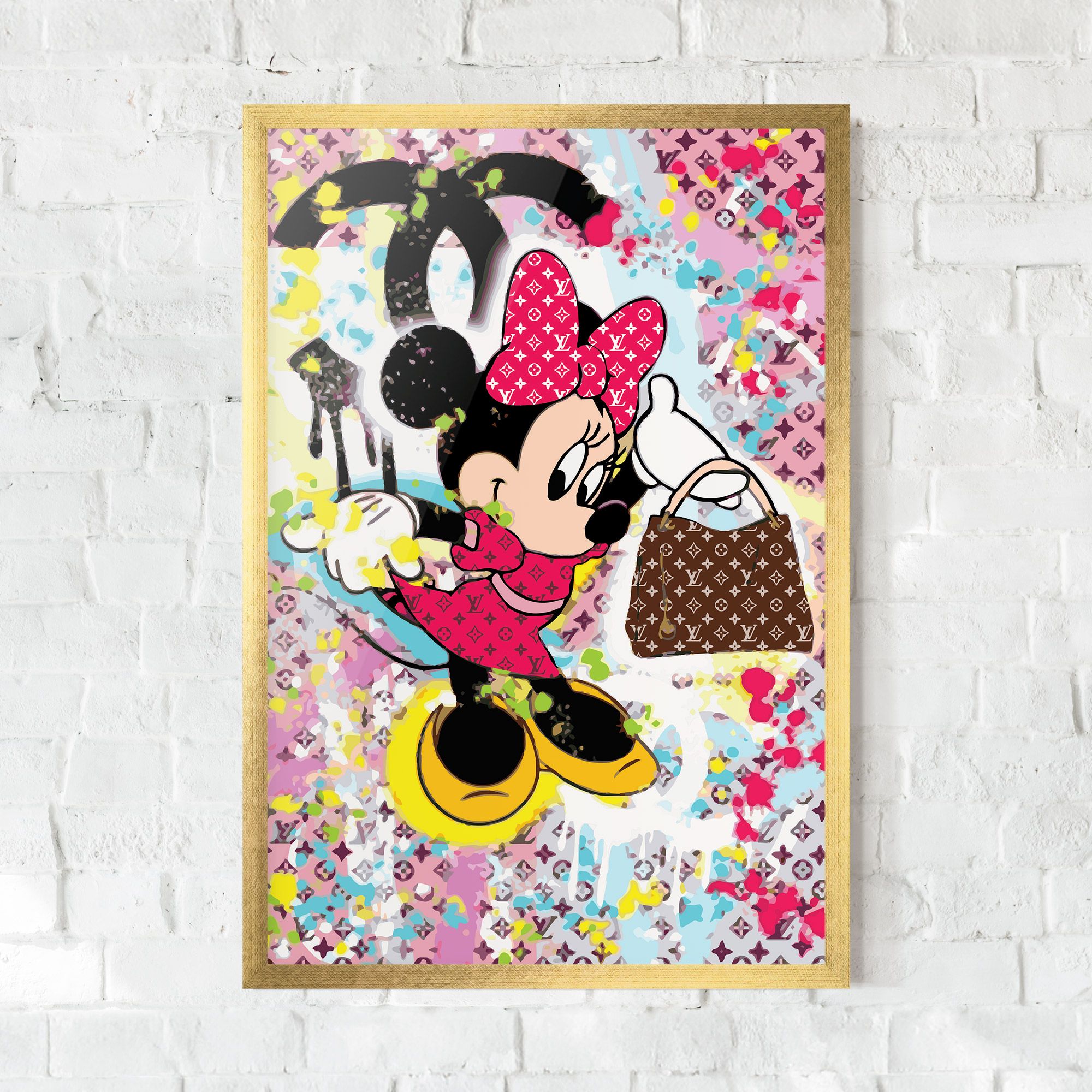 Minnie Comes Back In Fashion mockup 0