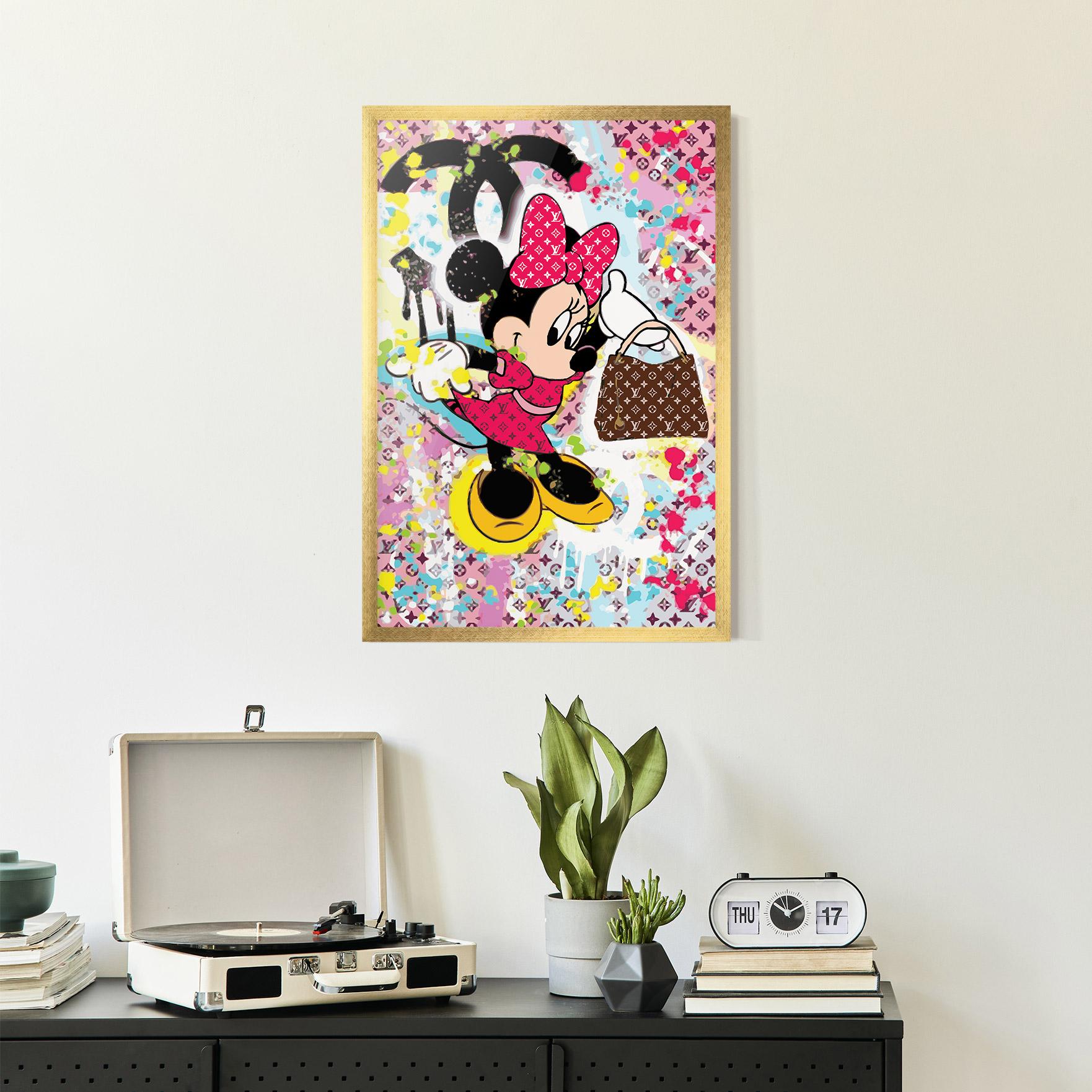 Keretezett Poszter Minnie Comes Back In Fashion mockup 2