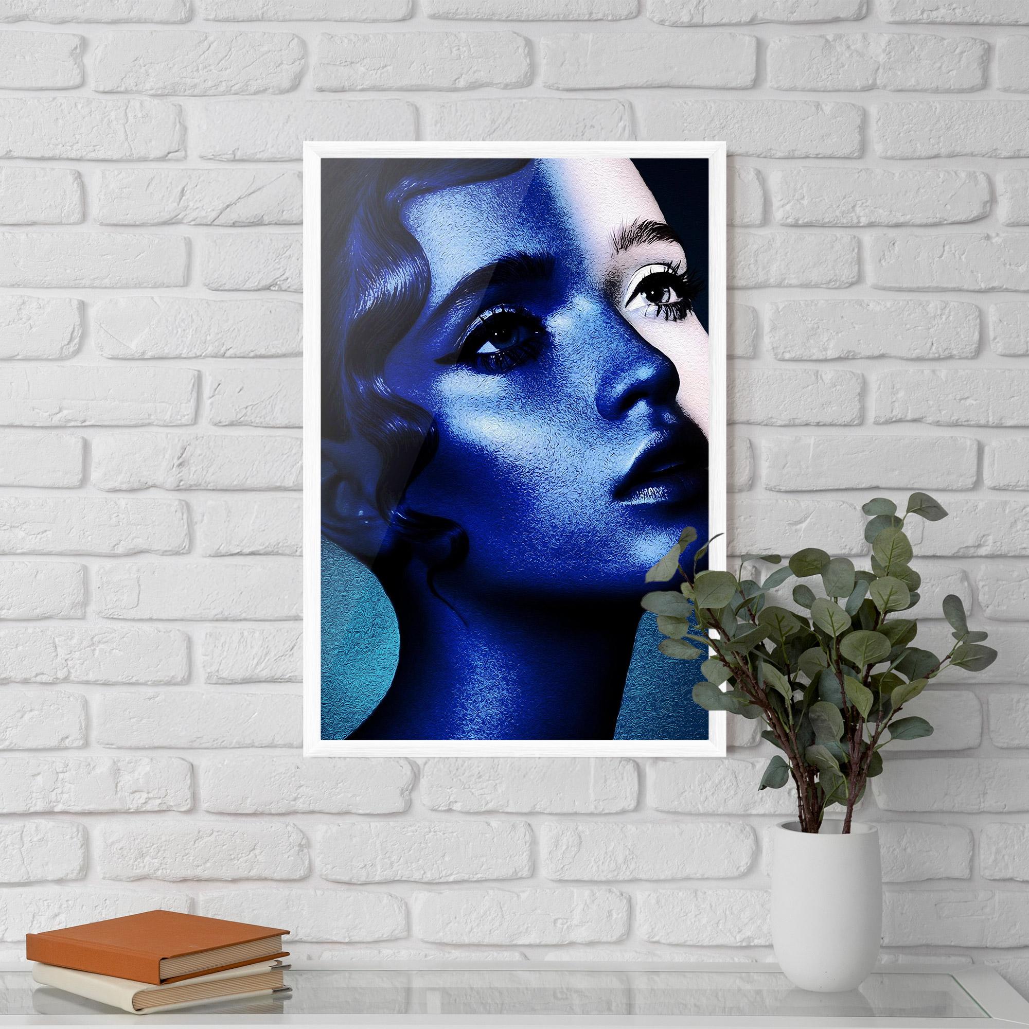 Keretezett Poszter Blue White Face Art mockup 5