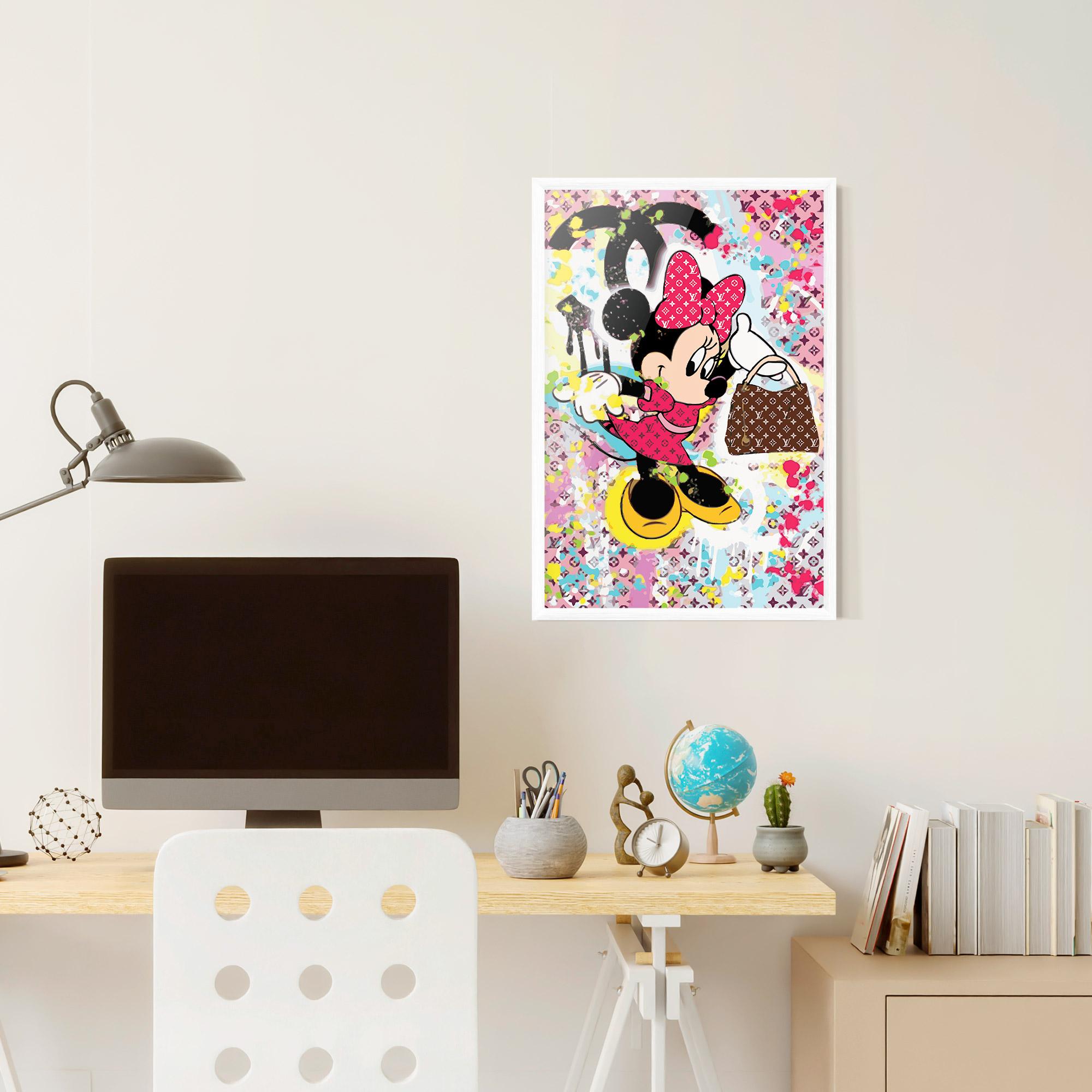 Keretezett Poszter Minnie Comes Back In Fashion mockup 6