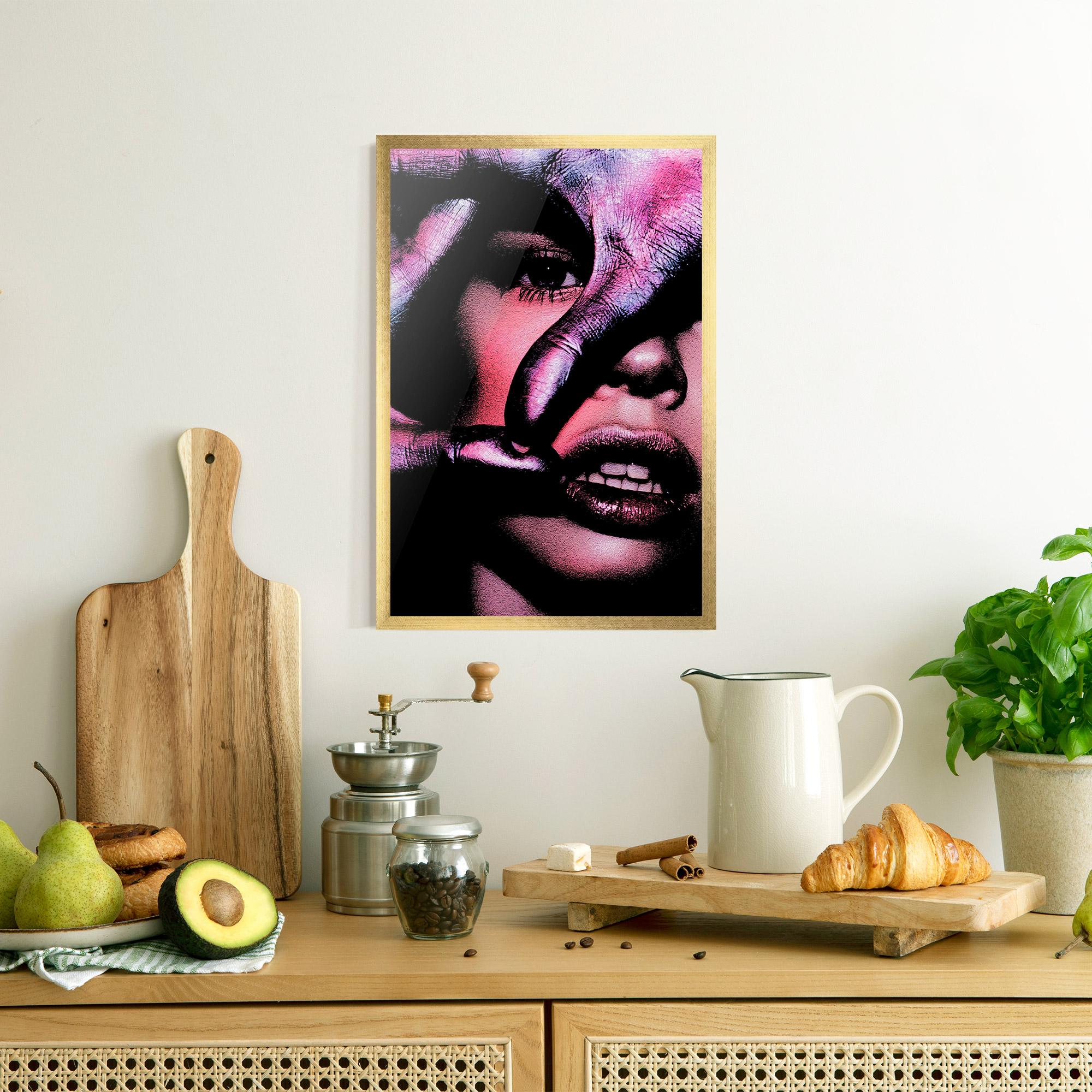 Keretezett Poszter Purple Glitter Hand mockup 8