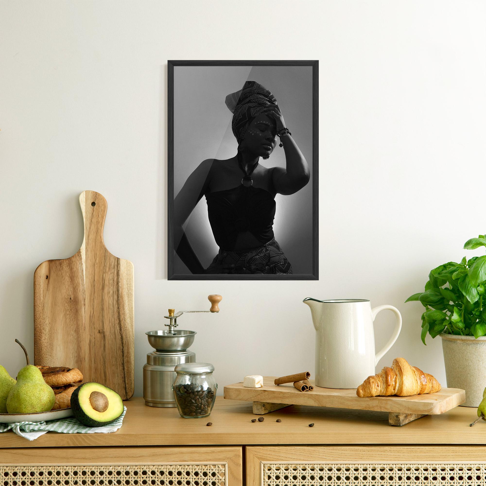 Keretezett Poszter African Woman Shadow mockup 8