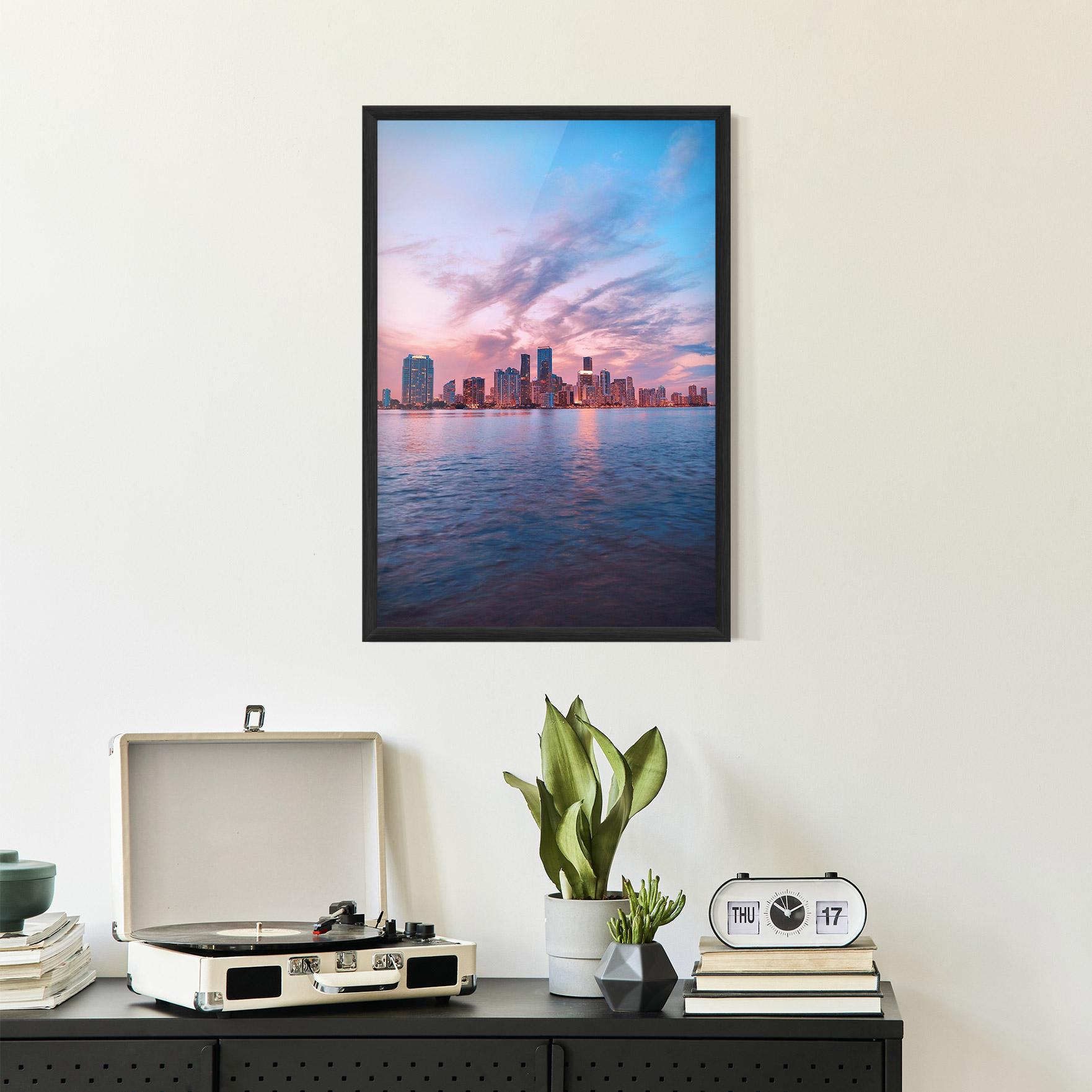 Keretezett Poszter Over The Lake mockup 2