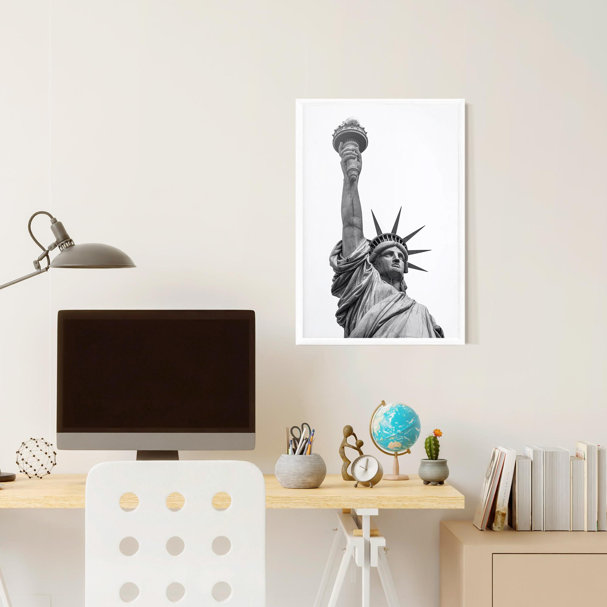 Keretezett Poszter Liberty Statue mockup 6